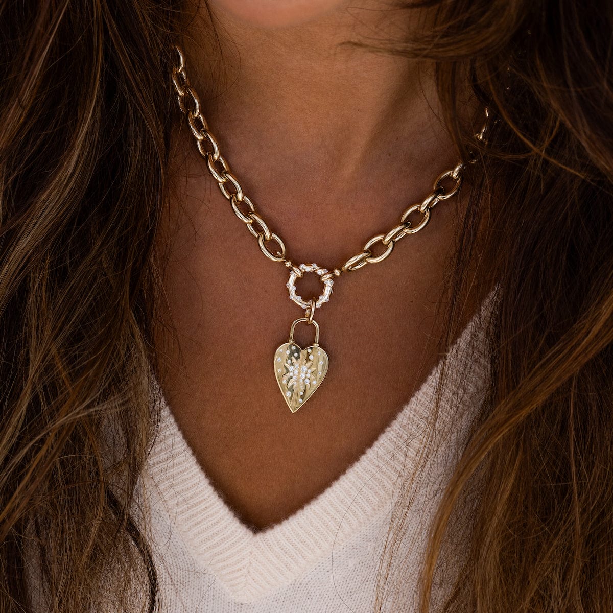 Love Explosion Heart Pendant Necklace - Romantic Gift for Her, Valentine's Day Jewelry - Perfect for Anniversaries, Date Nights & Special Occasions
