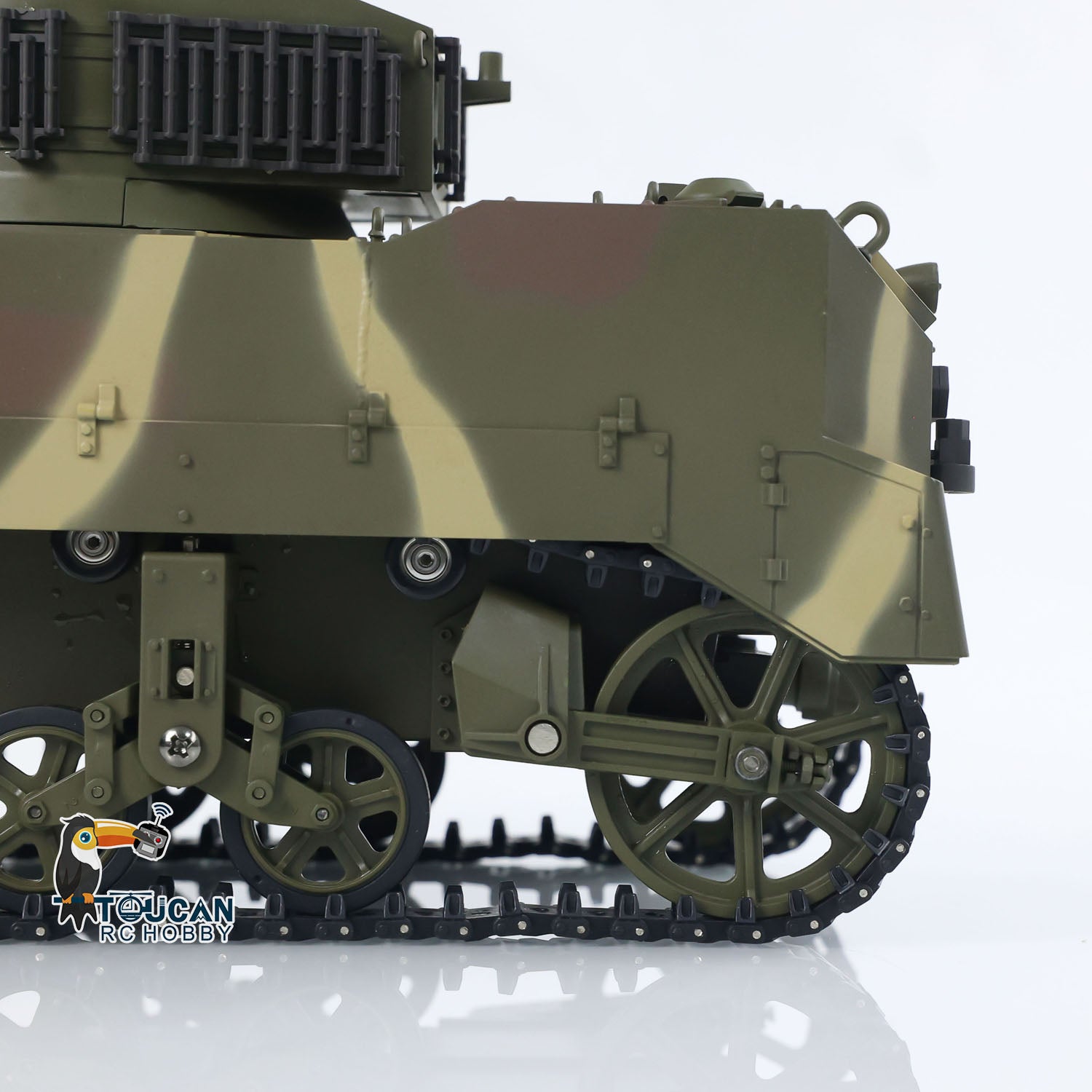 1/16 Scale US M5A1 Stuart VI RC Tank - Remote Control Ready-to-Run Light Tank with 360° Rotation, Smoke Effect, Barrel Recoil, LED Flash & Dual Battery System - Perfect for Military Enthusiasts & Battle Simulation Scenes