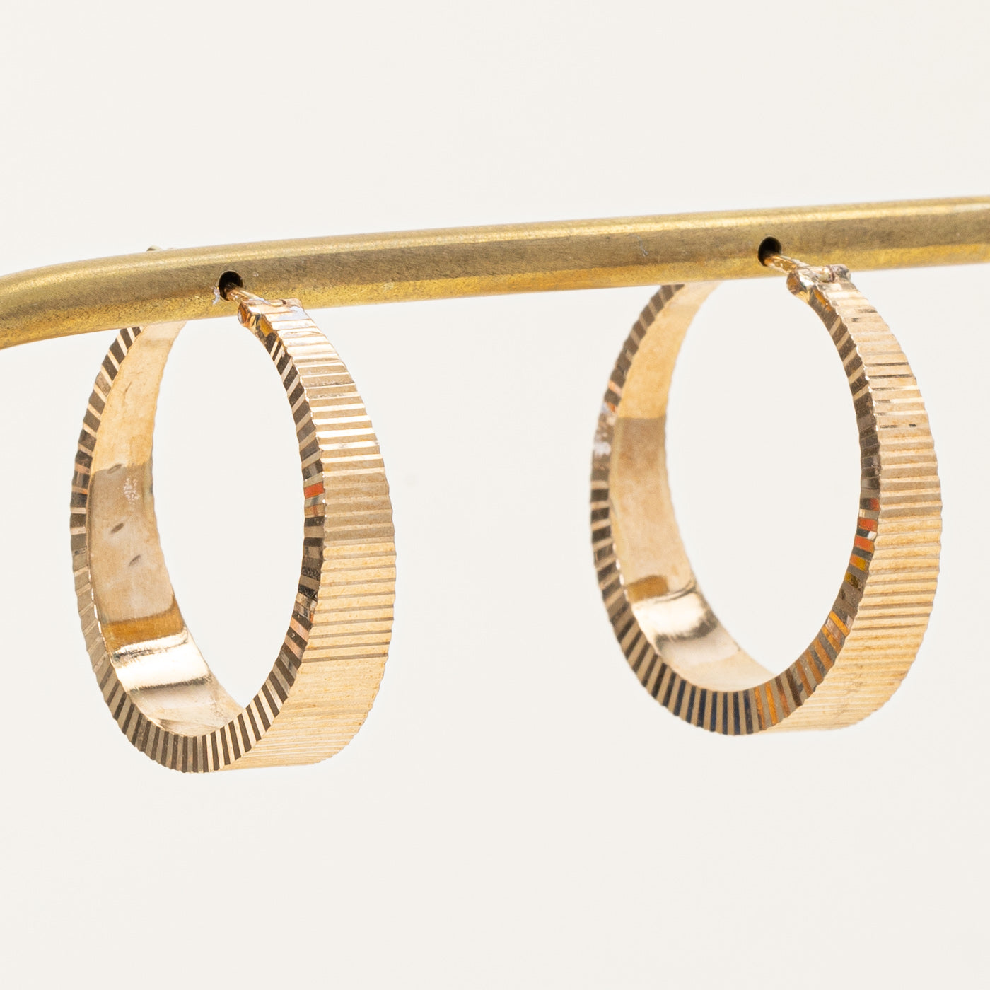 14K Yellow Gold Hoop Earrings for Women - Classic Dainty Huggie Hoops - Perfect for Everyday Wear, Gifts & Special Occasions