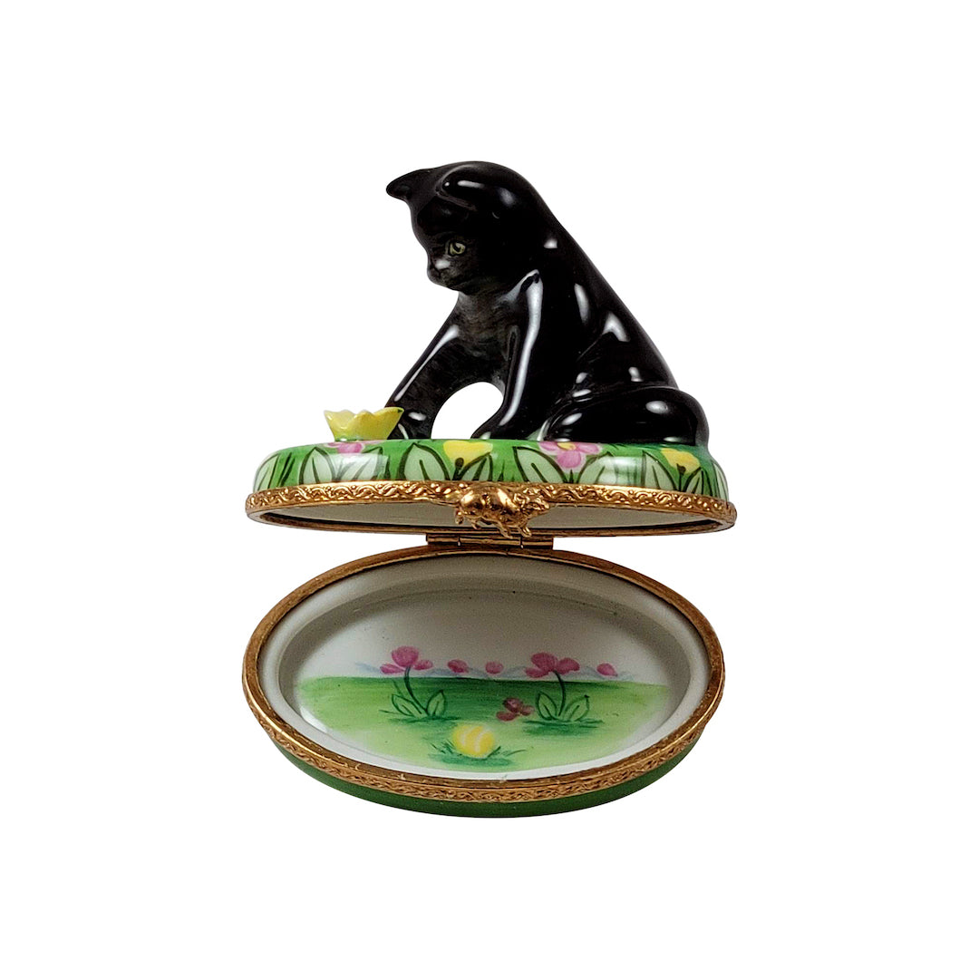 Exquisite Limoges Porcelain Cat Figurine with Butterfly - Hand-Painted Collectible for Home Decor, Gift for Cat Lovers, Perfect for Display on Shelves or as a Coffee Table Centerpiece