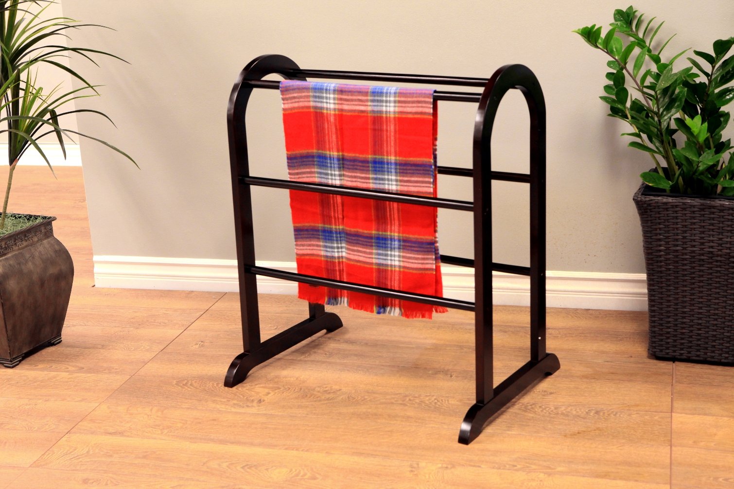 Frenchi Home Furnishing Wooden Quilt Rack - Cherry Finish Storage Organizer for Blankets, Throws & Bedspreads | Perfect for Bedroom, Living Room & Hallway Decor