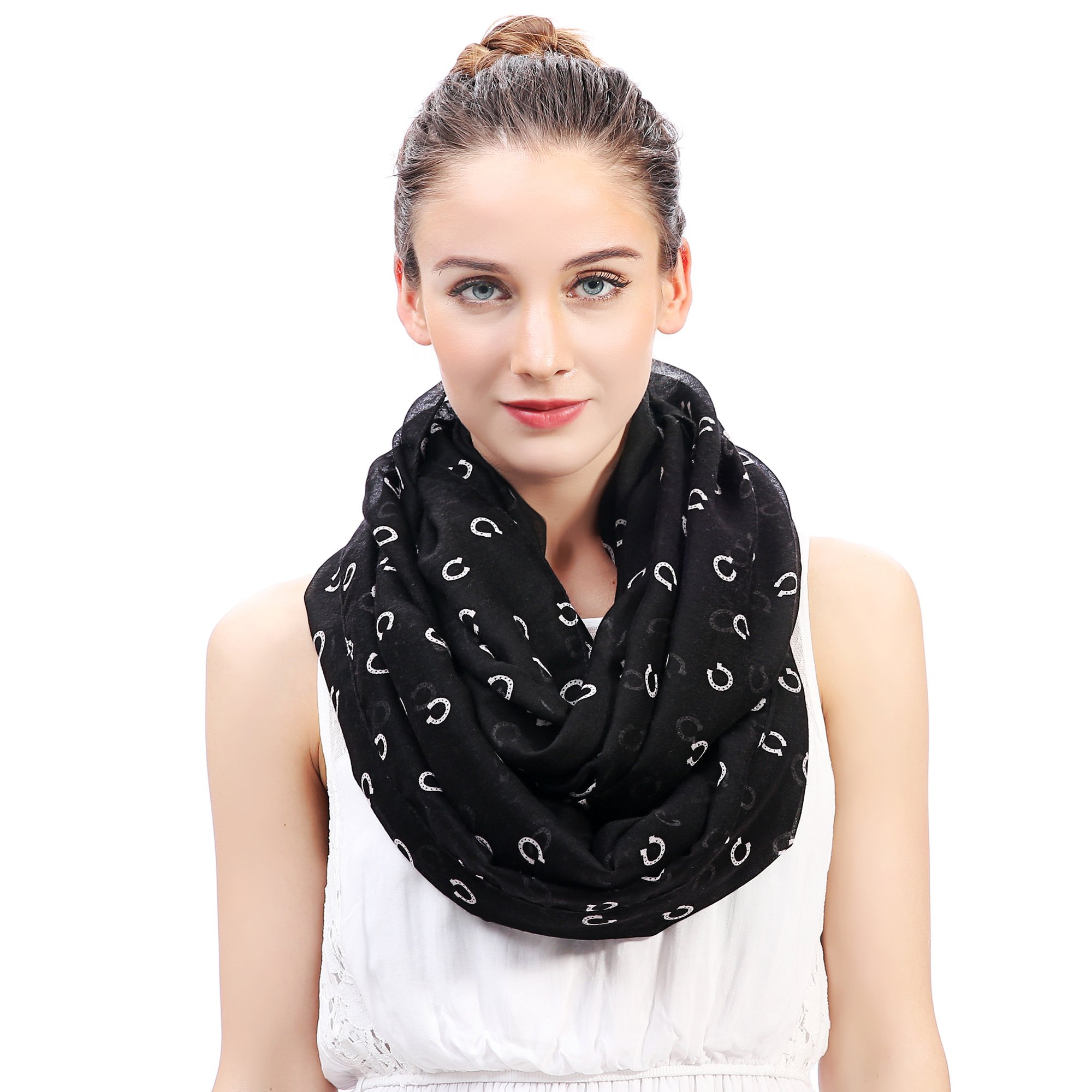 Vintage Horseshoe Print Infinity Loop Scarf for Women - Soft Warm Fashion Accessory for Fall Winter Outfits, Horse Riding Enthusiasts & Western Style Lovers