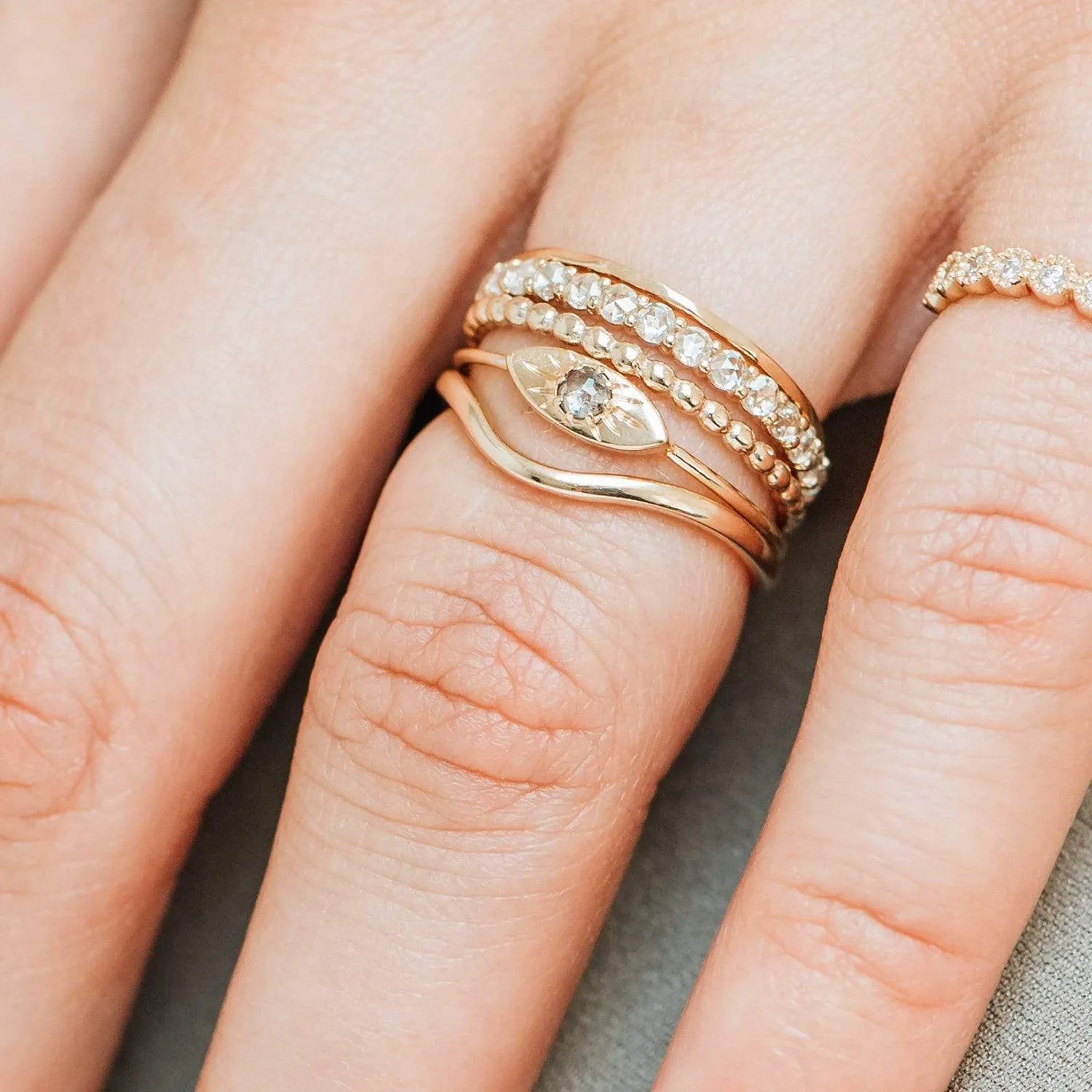 14K Yellow Gold Plain Wave Band Ring - Elegant Minimalist Jewelry for Women, Perfect for Everyday Wear, Gifts & Special Occasions