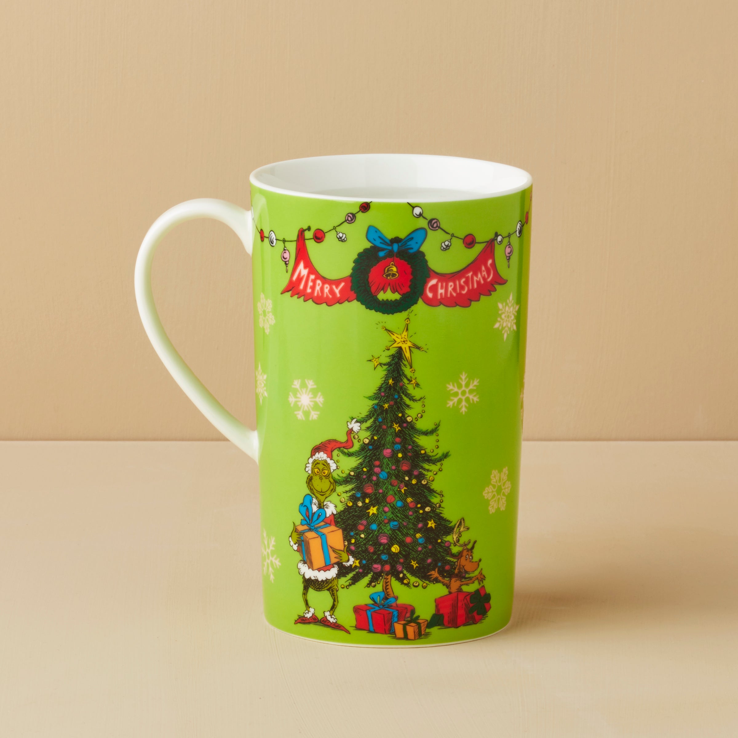 Merry Grinchmas Magic Heat Changing Mug - Christmas Themed Color Changing Coffee Cup - Perfect for Holiday Gifts & Cozy Winter Mornings