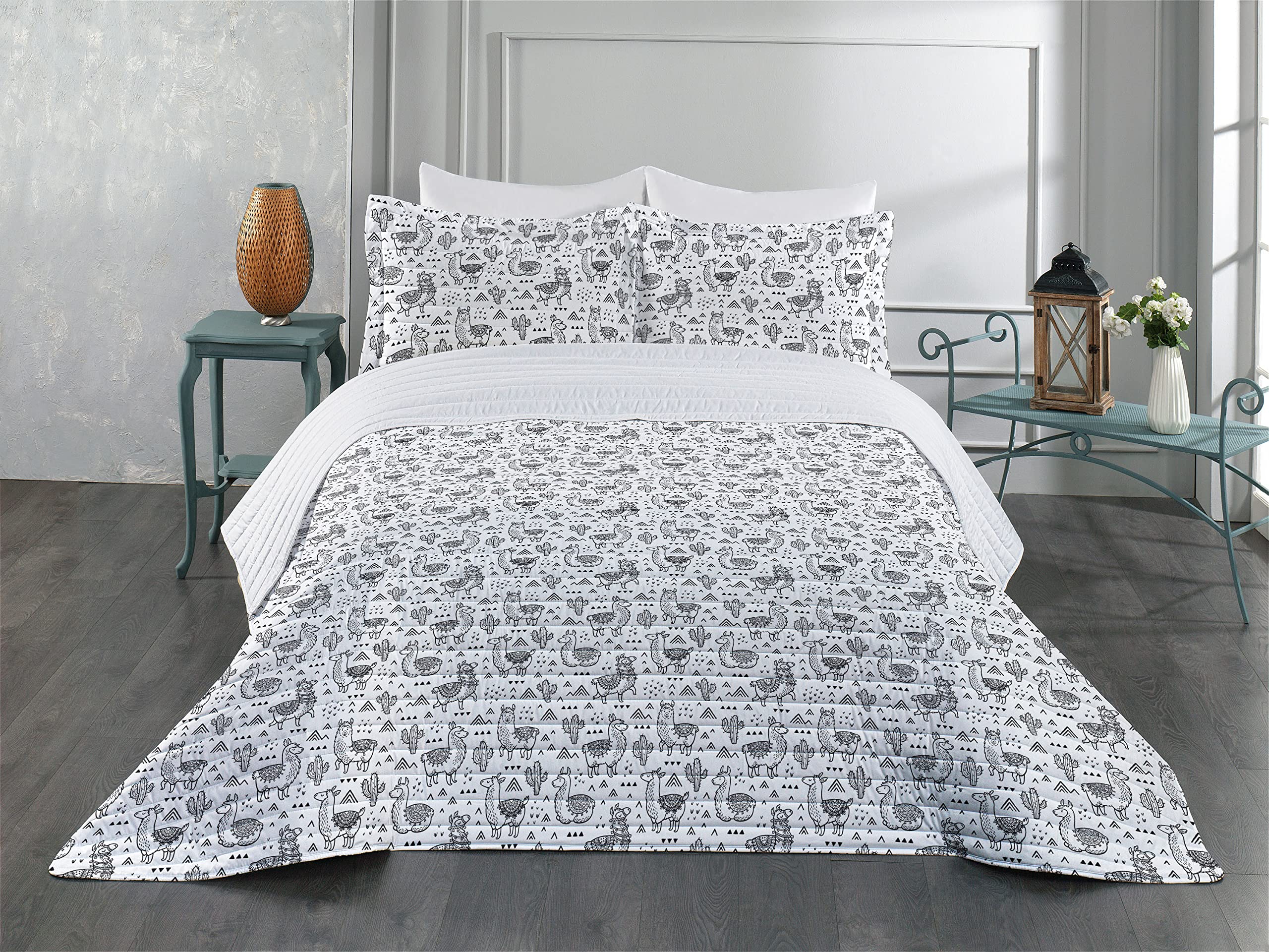Ambesonne Llama Microfiber Bedspread Set - Abstract Triangle Doodle Alpaca Monochrome Cartoon Pattern | Soft King Size Bedding with Pillow Shams & Comforter in White Charcoal Grey | Perfect for Kids' Rooms, Dorm Decor & Cozy Bedroom Makeovers