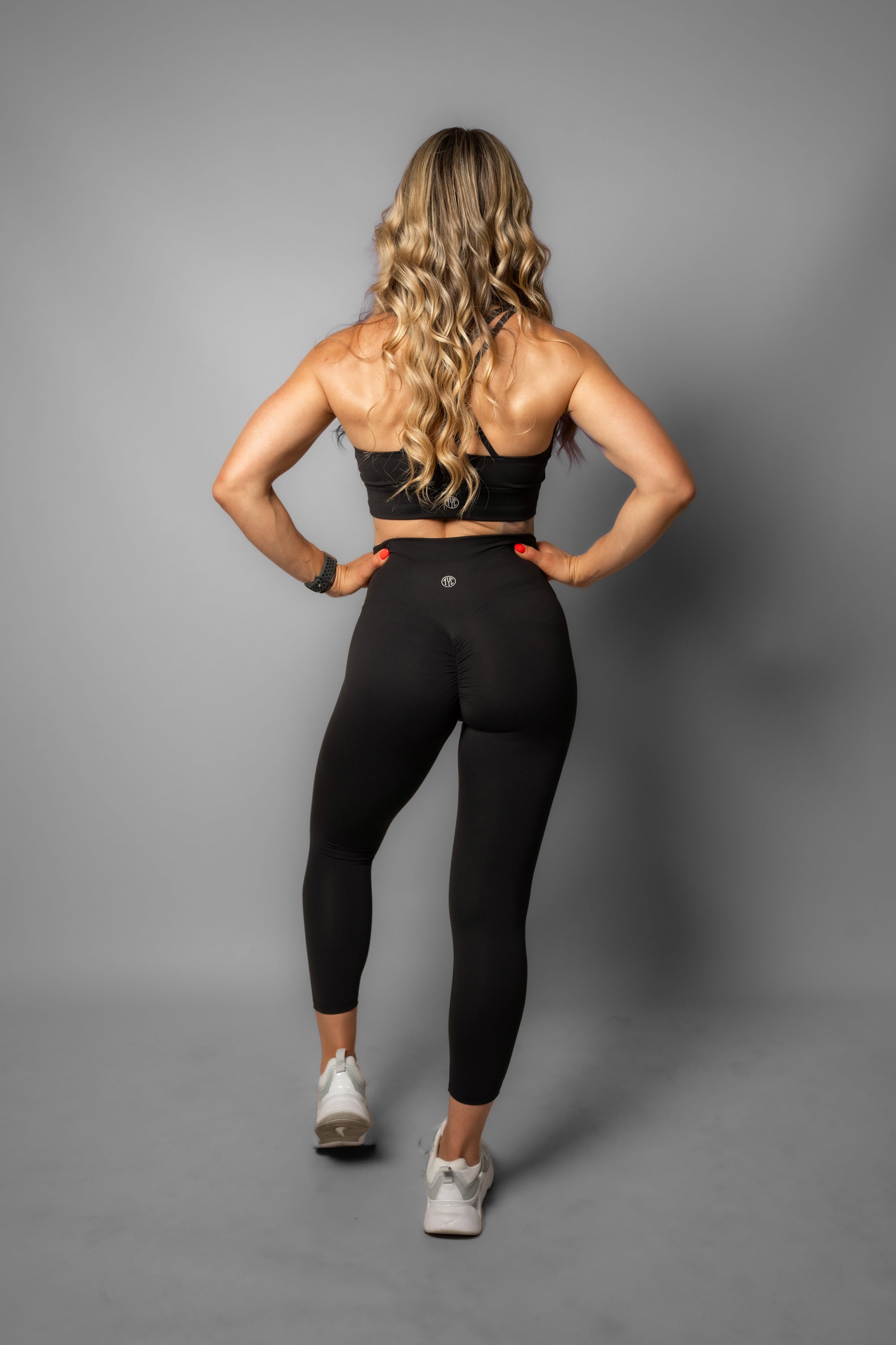 Effortless Scrunch Capris for Women - High Waisted Yoga Pants, Comfortable Workout Leggings - Perfect for Gym, Running & Lounge Wear (Black)