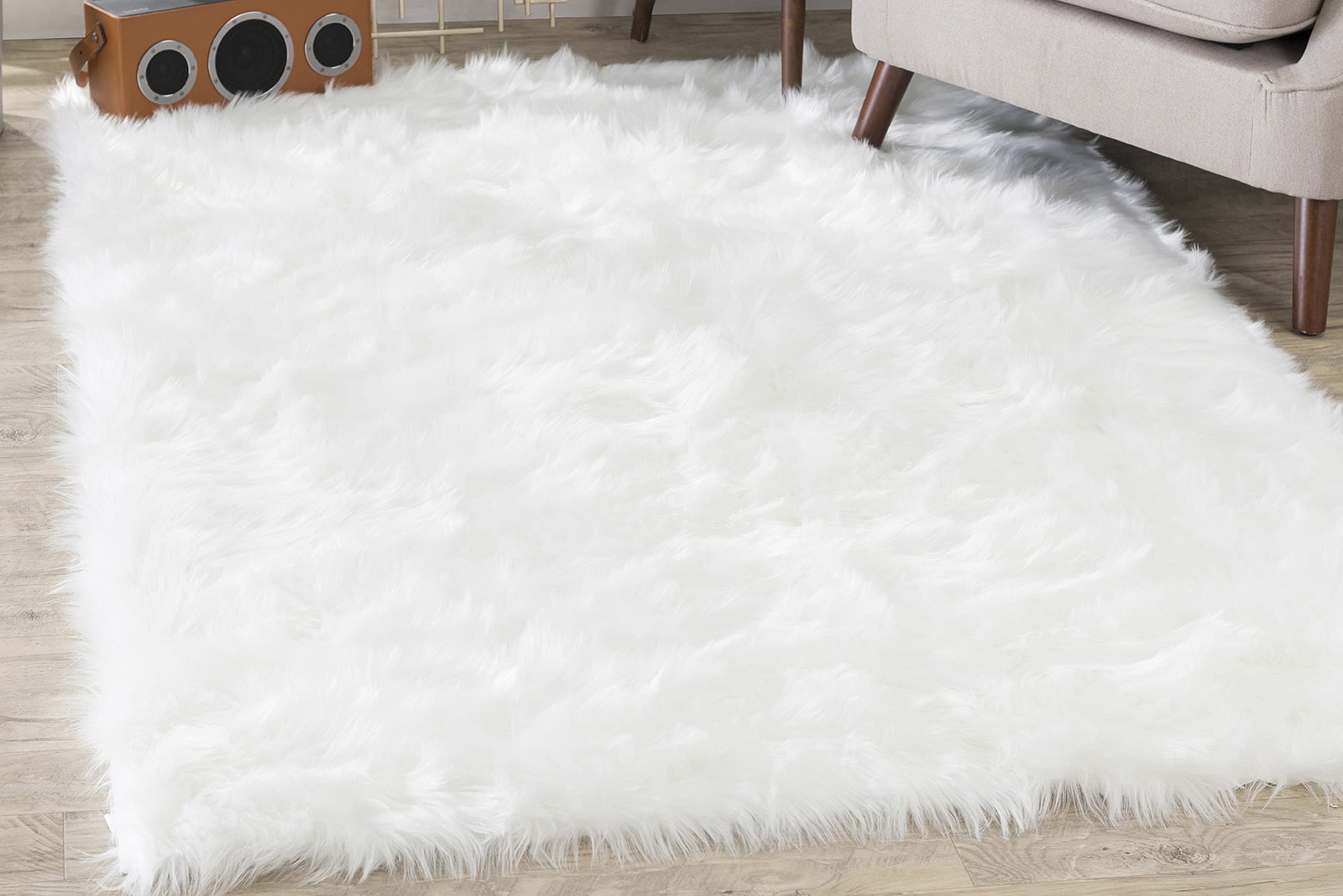 Silky Soft Faux Fur Area Rug 3x5 Feet - White Fluffy Sheepskin Rug for Living Room, Bedroom, Nursery | Non-Slip Backing & Machine Washable | Cozy Home Decor for Winter Warmth & Kids Play Area