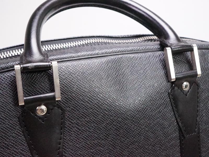 Authentic Pre-Owned Louis Vuitton Taiga Leather Ardoise Black Helanga 1 Poche Travel Bag M30102 212102 - Stylish & Durable for Business Trips & Luxury Travel