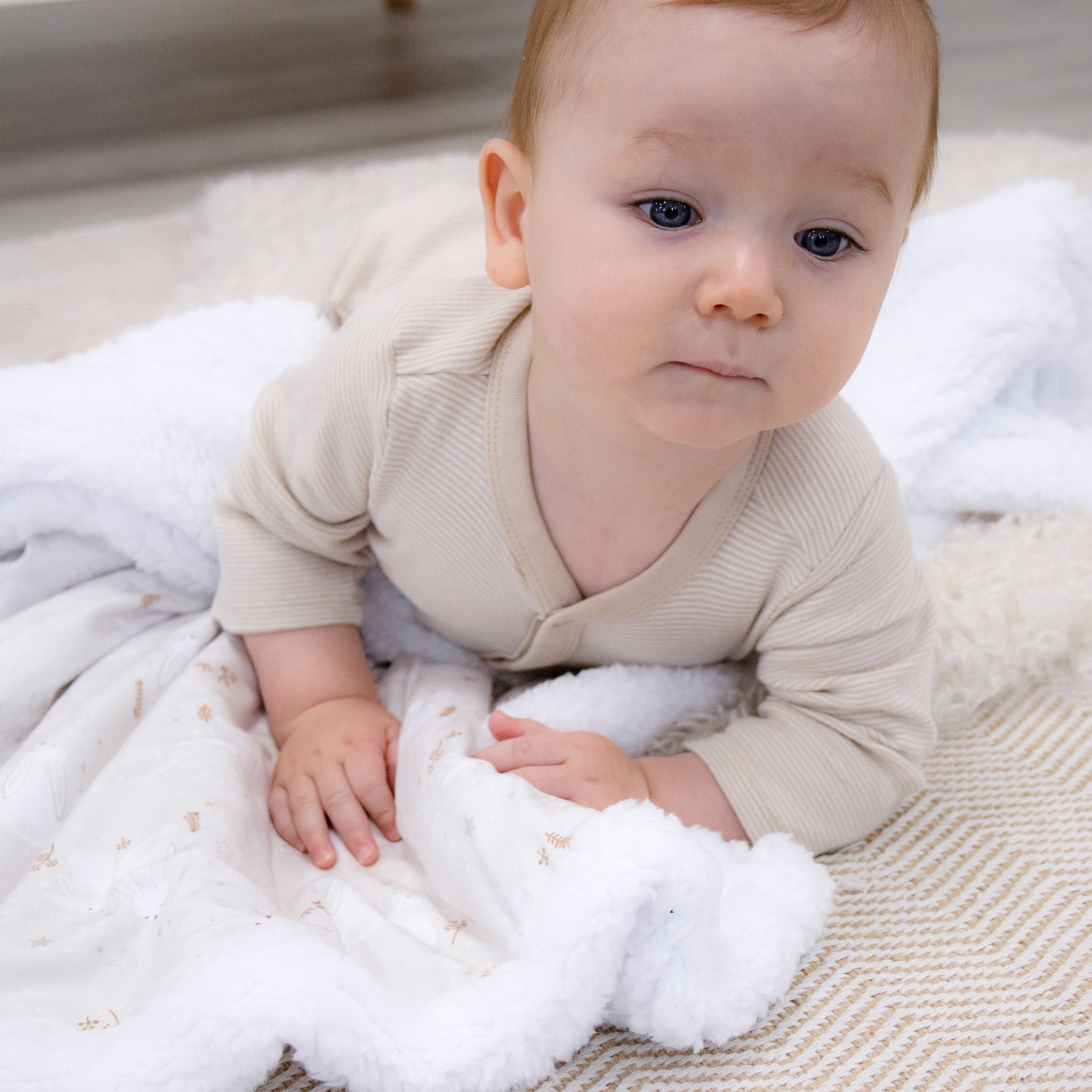 Bunny Dreams Reversible Fleece Cuddle Blanket - Soft Cozy Flannel Throw for Adults & Kids - Perfect for Bed, Sofa, and Travel