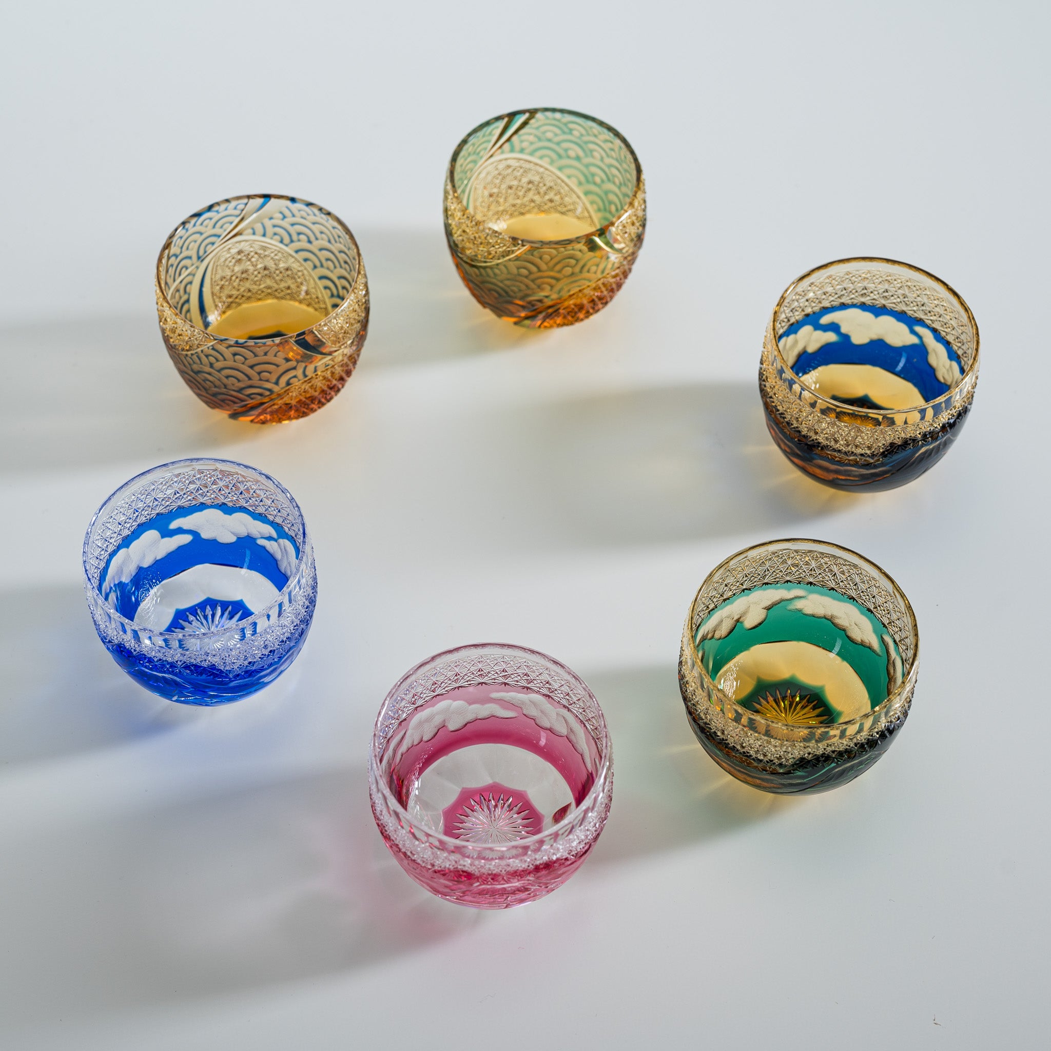 Premium Yamada Crystal Glass Sake Cups with Mt. Fuji Design - Amber & Blue Japanese Drinking Glasses for Sake, Whiskey & Cocktails - Elegant Gift for Home Bar & Asian Dining Experience