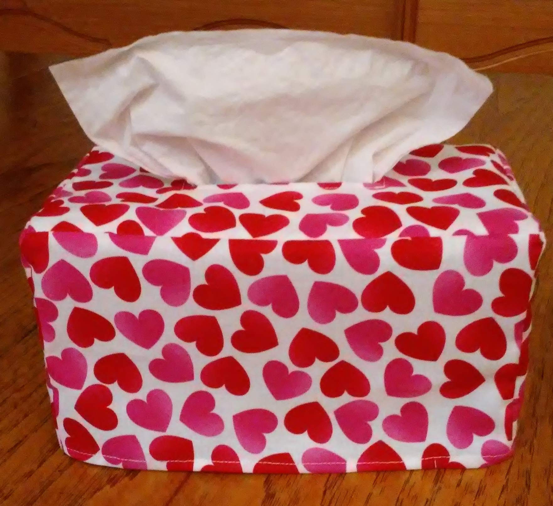 Heart-Patterned Rectangular Tissue Box Cover - Red and Pink Hearts on White Fabric for Home, Office, or Gift Use