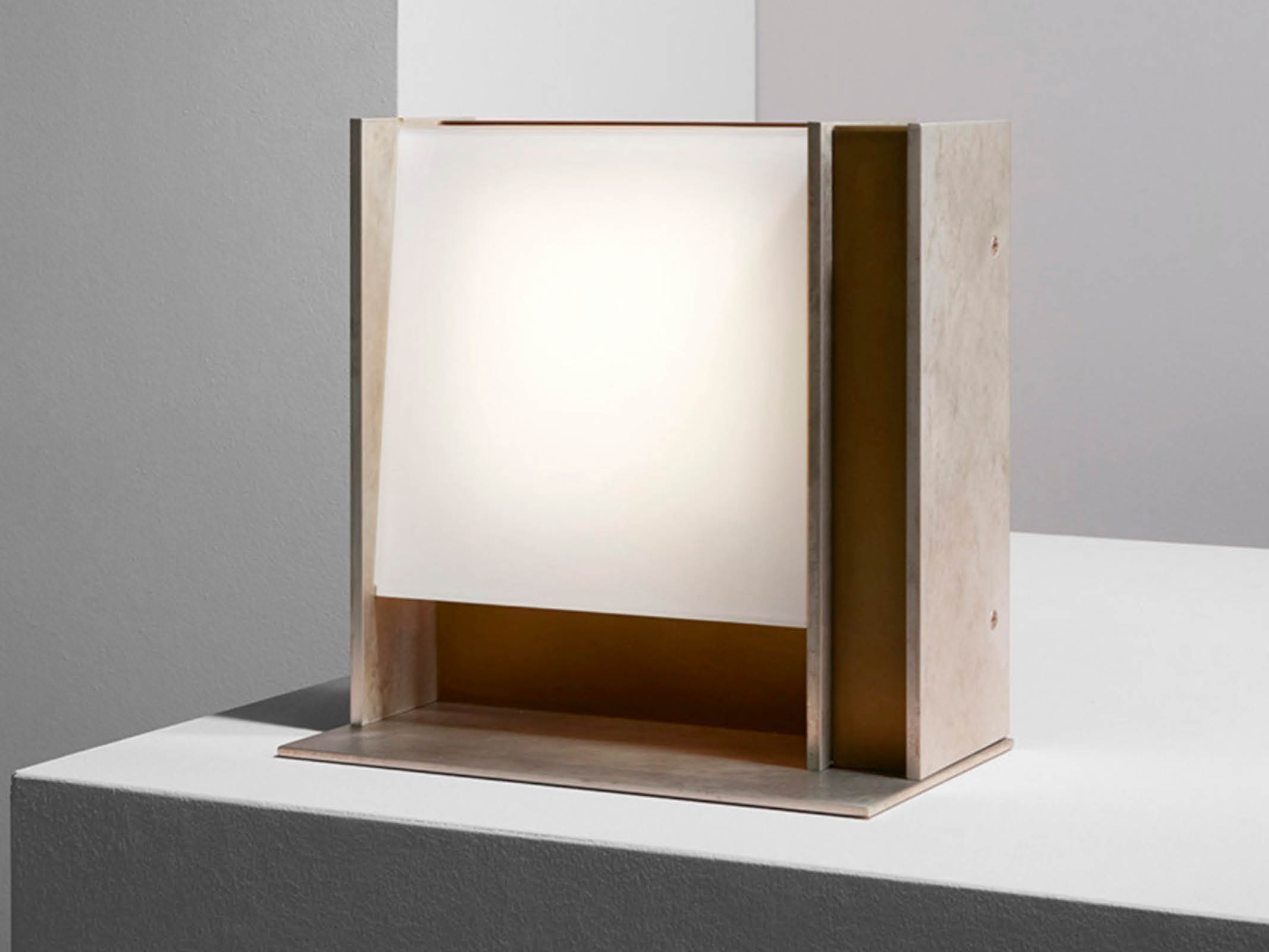 Glam Table Light - Elegant LED Nightstand Lamp for Bedroom, Living Room & Office - Perfect for Reading, Decor & Ambient Lighting
