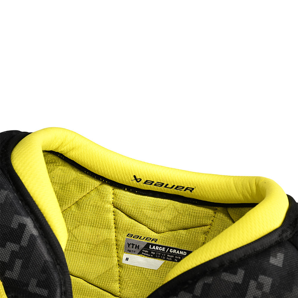 Bauer Supreme Mach Youth Ice Hockey Shoulder Pads - Protective Gear for Junior Hockey Players - Perfect for Practice & Games