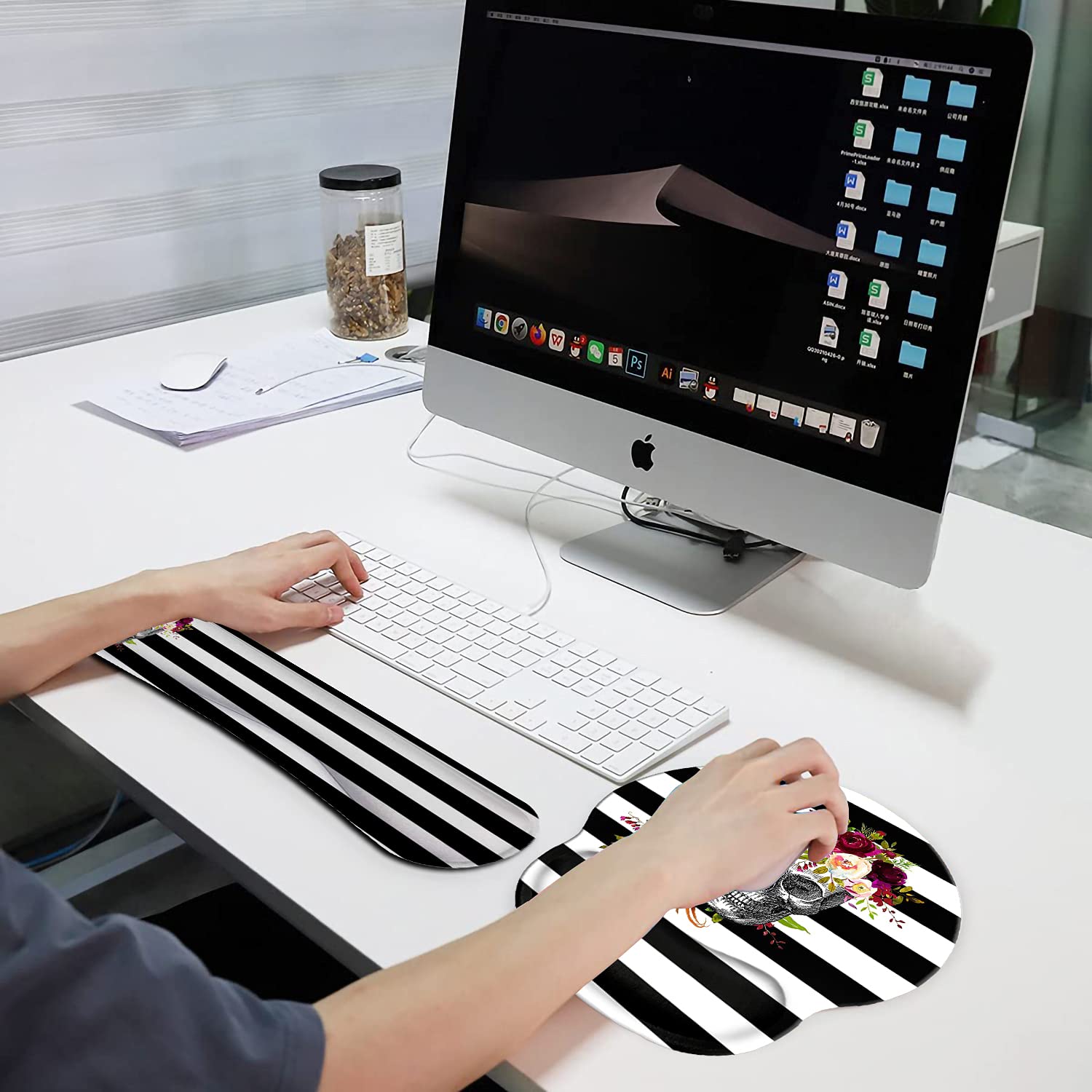 Ergonomic Mouse Pad & Wrist Rest Set for Office & Gaming - Pain Relief