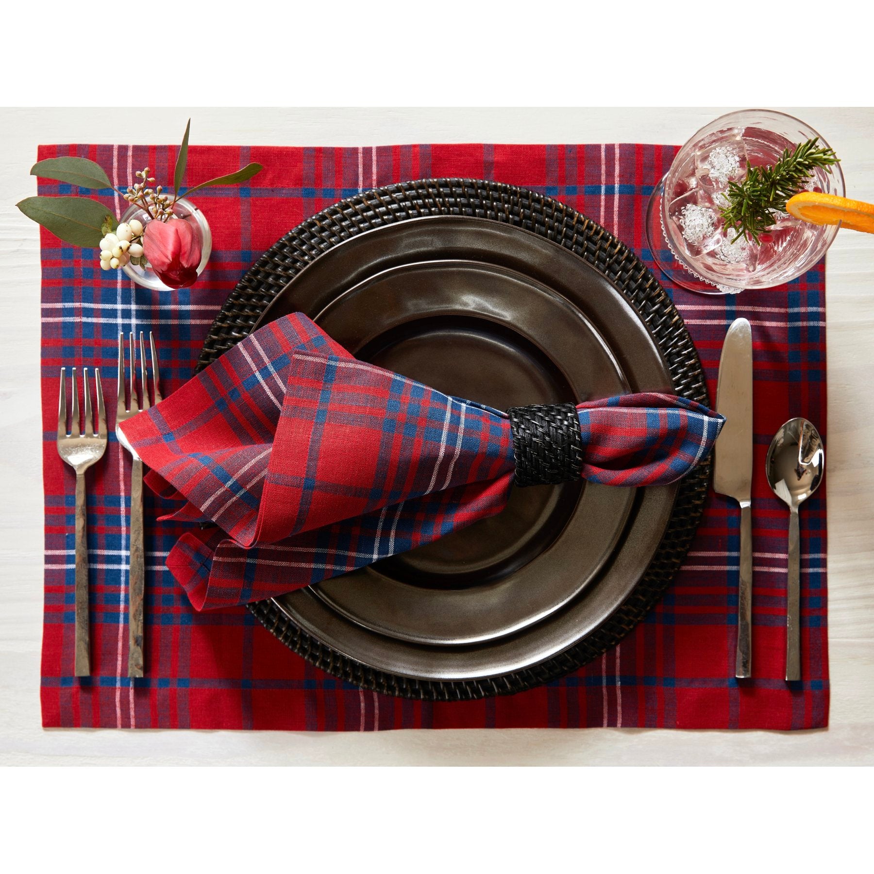 Premium Red Tartan Plaid Napkins Set of 4 - 100% Cotton Decorative Table Linens for Christmas Dinner, Holiday Parties & Scottish-Themed Events