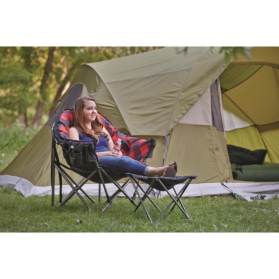 Guide Gear Oversized Camping Chair - Portable Folding Chair with Padded Seat, 500 lb Weight Capacity, Red Plaid - Perfect for Outdoor Camping, Picnics, Beach & Backyard Relaxation