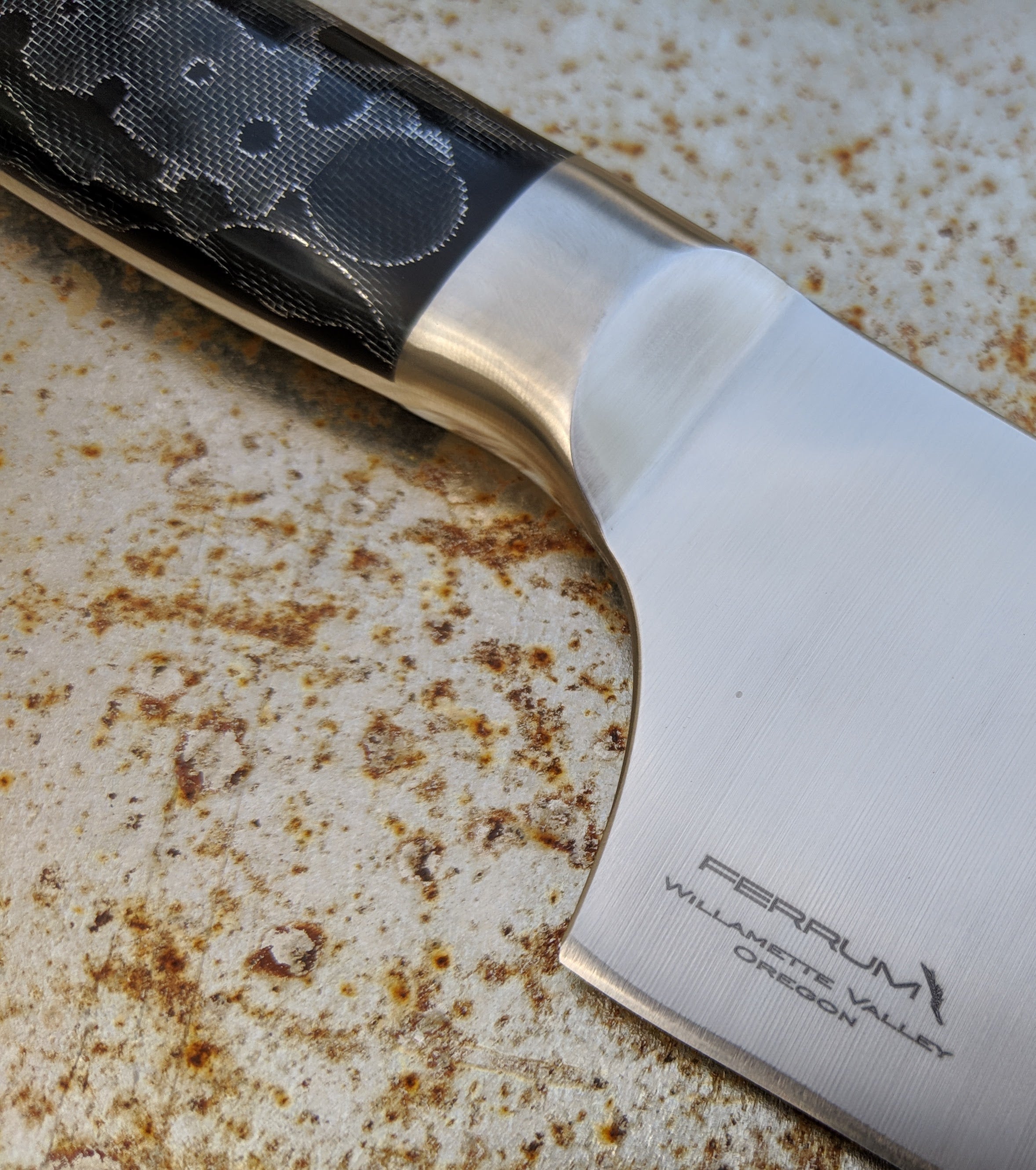 Premium Ferrum BLACK MOON 8-Inch Chef Knife - High Carbon Stainless Steel Kitchen Knife for Professional Chefs & Home Cooking - Perfect for Slicing, Dicing & Chopping Vegetables, Meat & Herbs