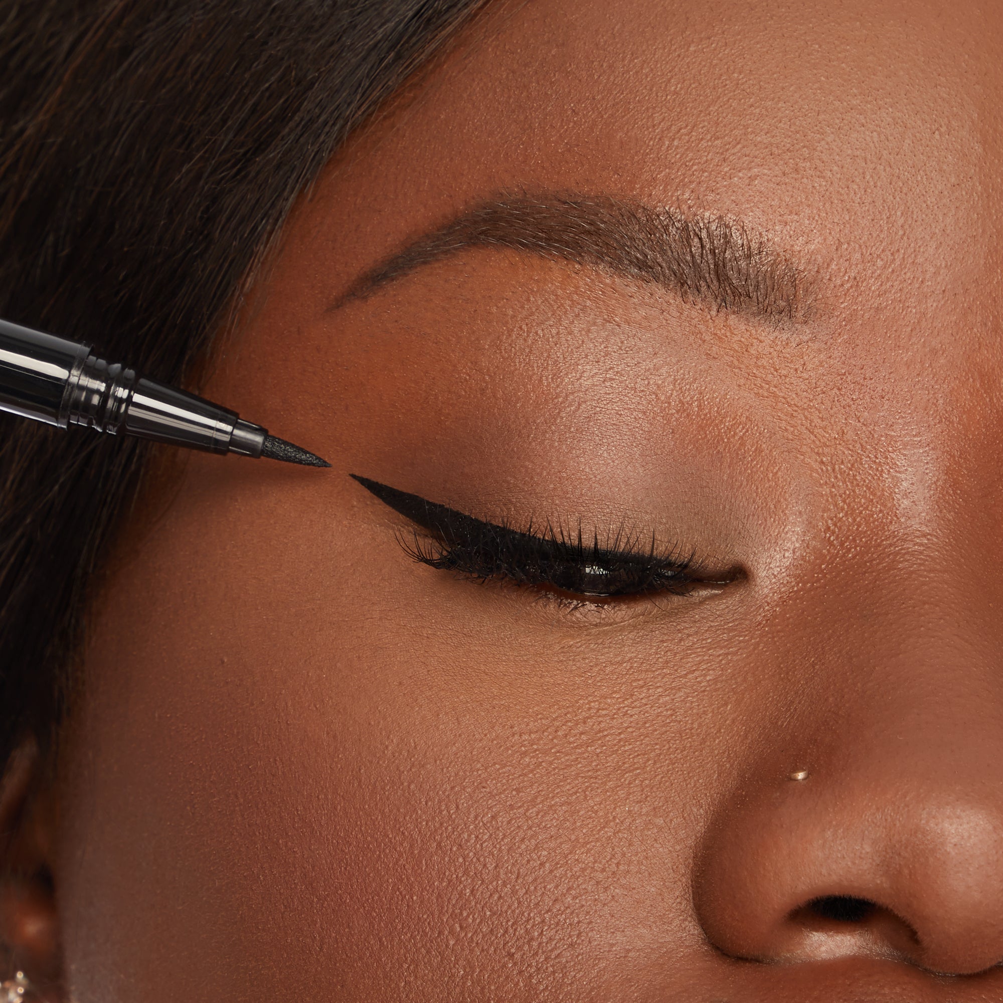 Double Take Eyeliner Bonus Set - Waterproof & Smudge-Proof Liquid Eyeliner with Bonus Brush - Perfect for Day to Night Makeup Looks, Parties & Special Occasions