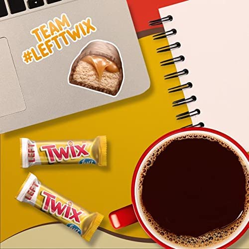 Twix Left & Right Caramel Milk Chocolate Fun Size Bars – Individually Wrapped Bulk Snack Pack (1 LB) – Perfect for Halloween Treats, Party Favors & Office Snacks