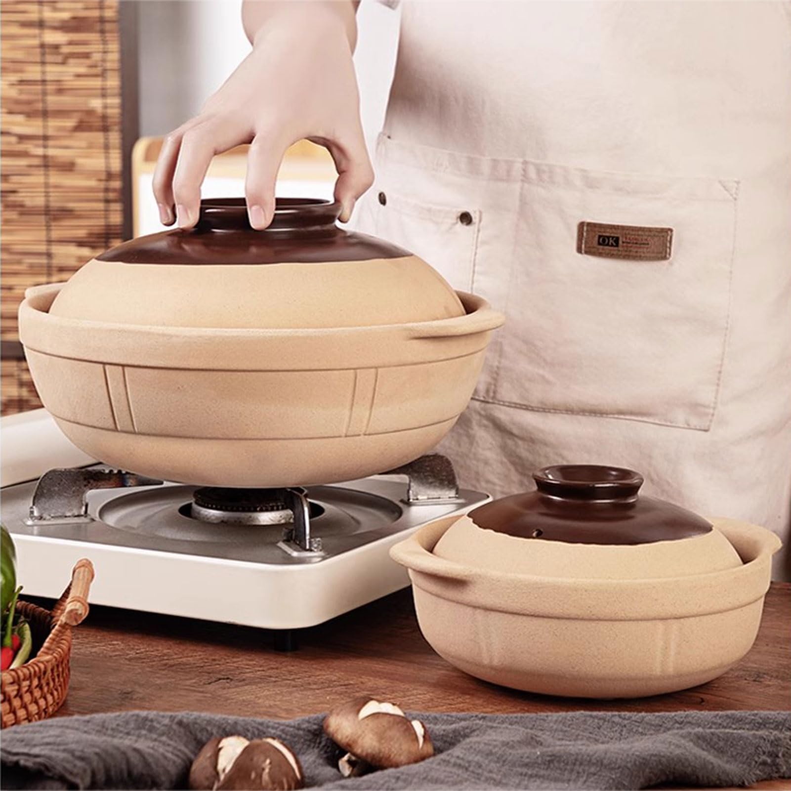 HUHJYUGE 2.8L Unglazed Terracotta Cooking Pot with Lid - Handmade Clay Cookware for Stovetop & Oven - Perfect for Stews, Soups & Traditional Recipes