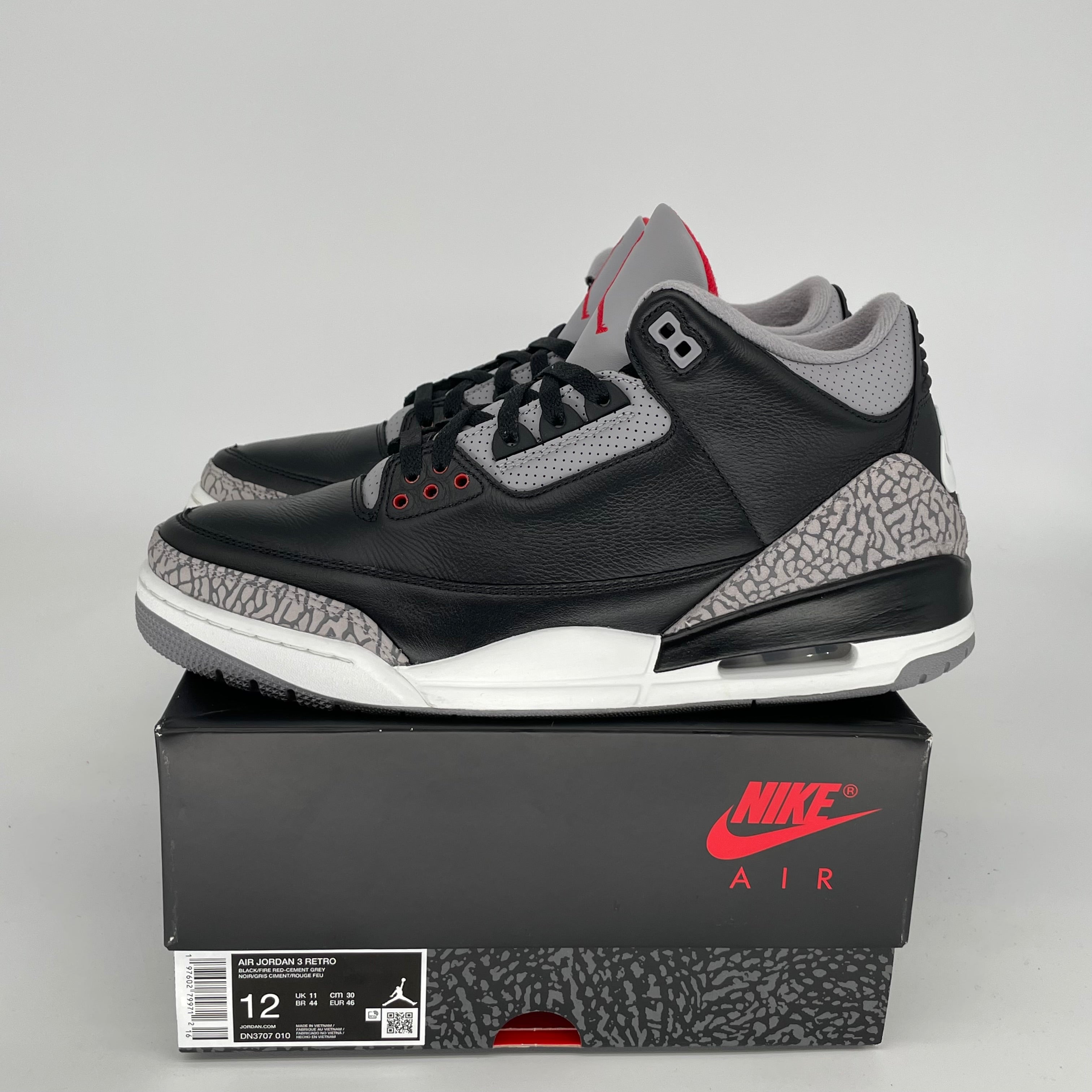 Original Air Jordan 3 Retro 'Black Cement' Men's Basketball Shoes Size 12 (DN3707-010) - Classic Sneakers for Streetwear & Casual Outfits