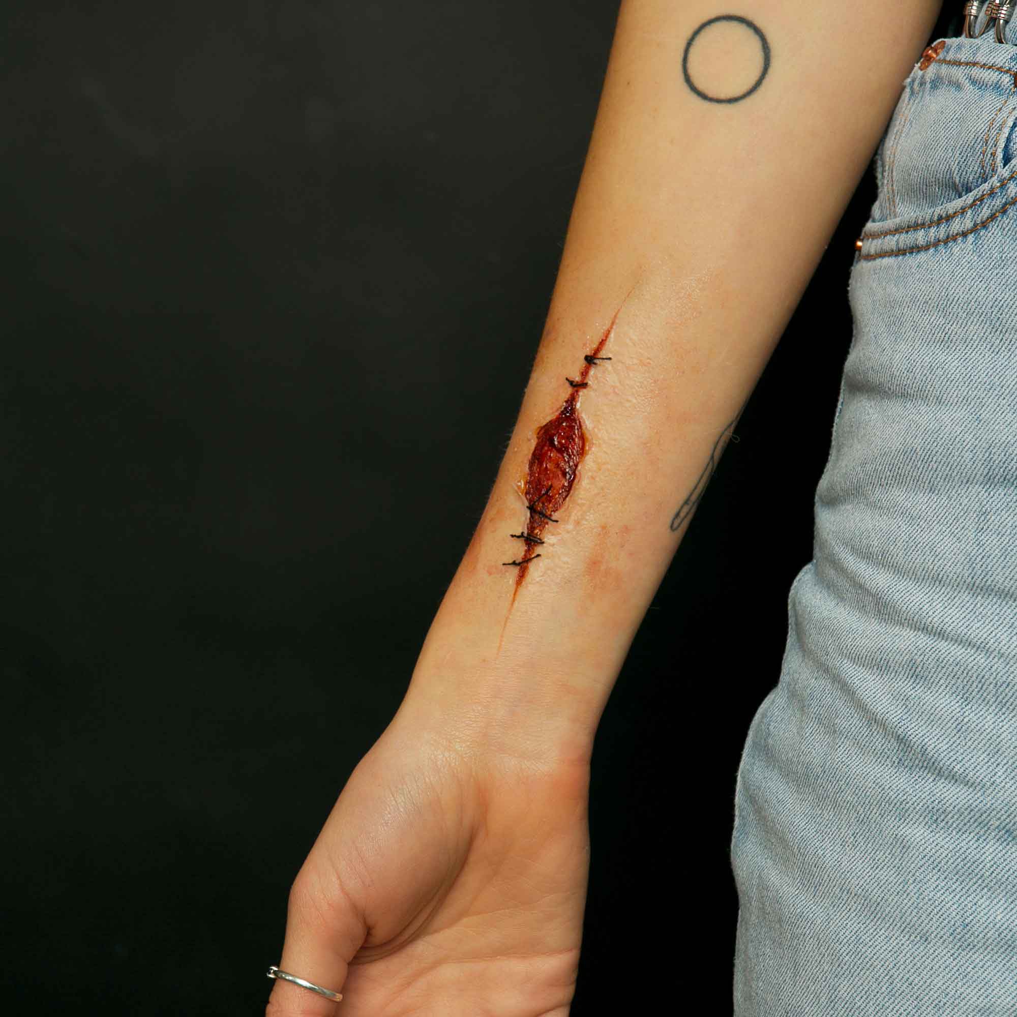 Professional Silicone Modeling Compound for Realistic Wound, Scar & Prosthetic SFX Makeup - Perfect for Halloween, Cosplay & Special Effects Artists