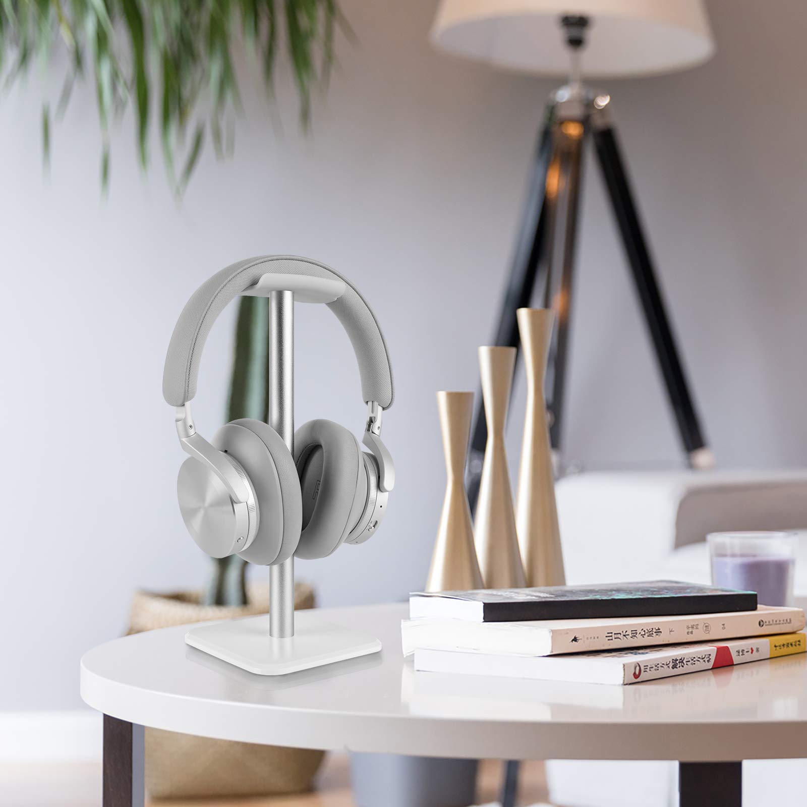 GEEKRIA Aluminum Alloy Headphone Stand - Heavy Base Gaming Headset Holder for Beats SoloPro, Bose QC35 - White | Perfect for Desk Display & Organized Workspace Setup