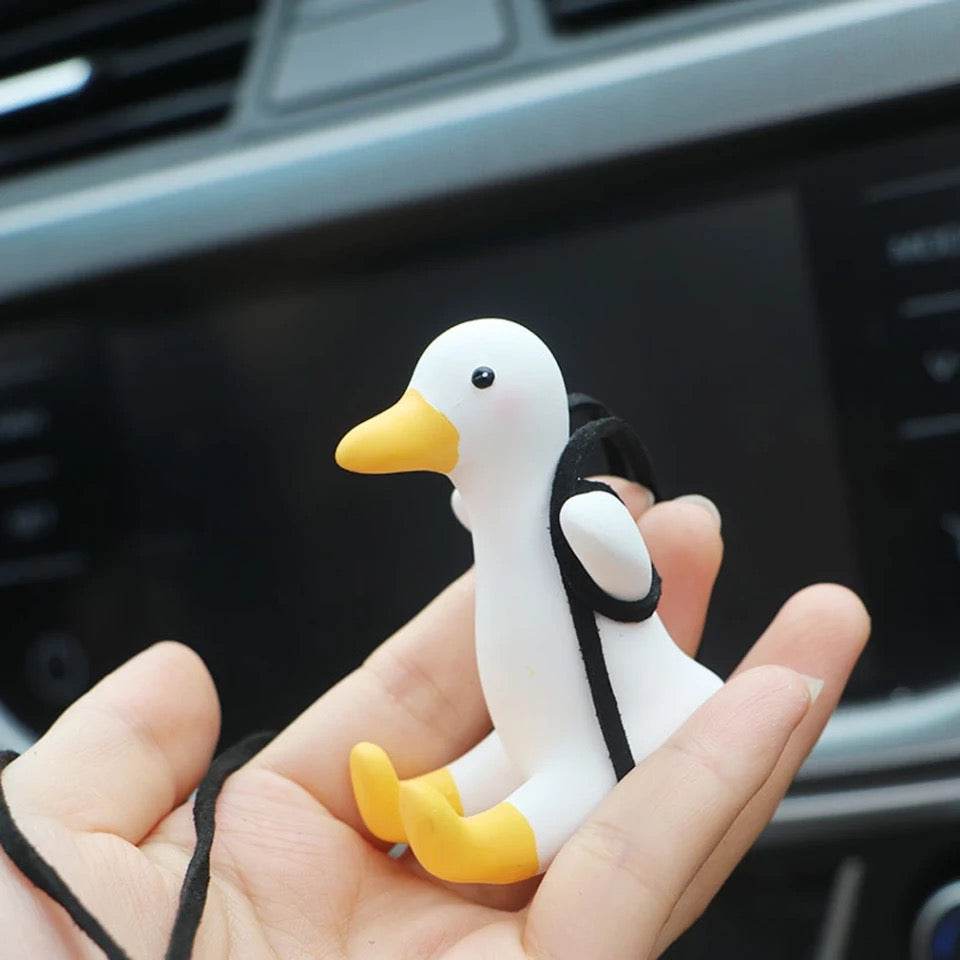 Fun Swinging Car Duck Toy - Cute Dashboard Decor for Cars, Stress Relief & Road Trip Companion
