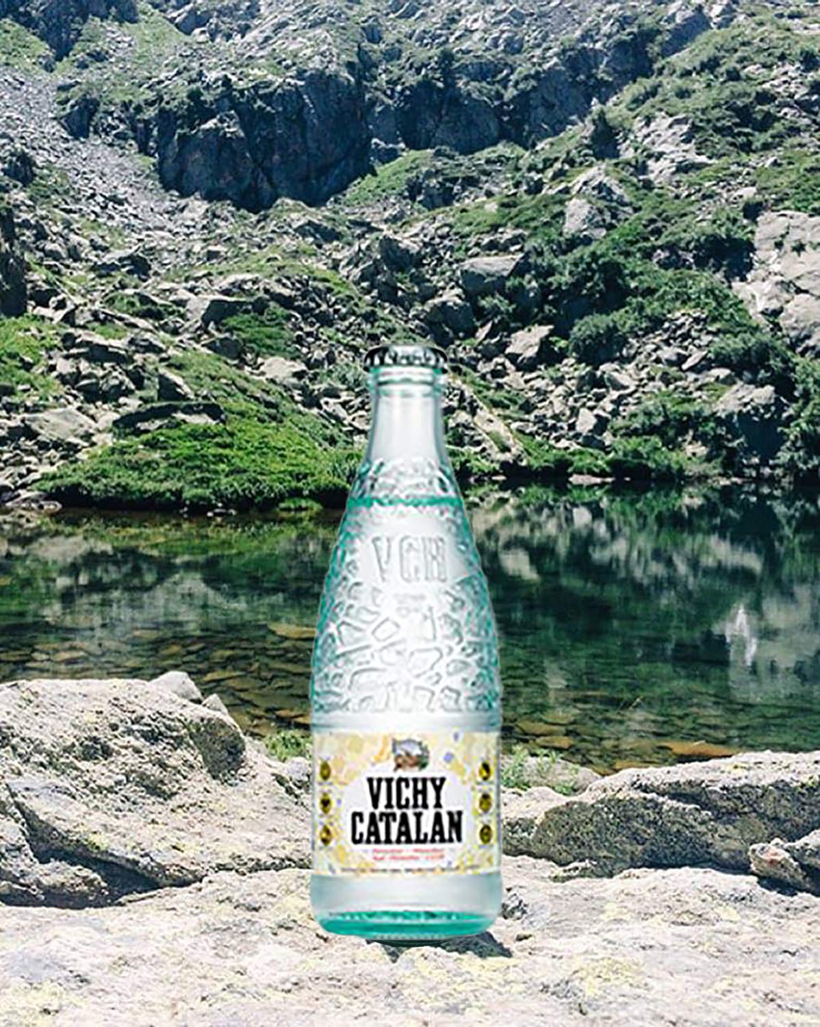 Vichy Catalan Sparkling Mineral Water - 24 Glass Bottles (250 mL Each) - Premium Spanish Carbonated Water for Dining, Gifts & Healthy Hydration