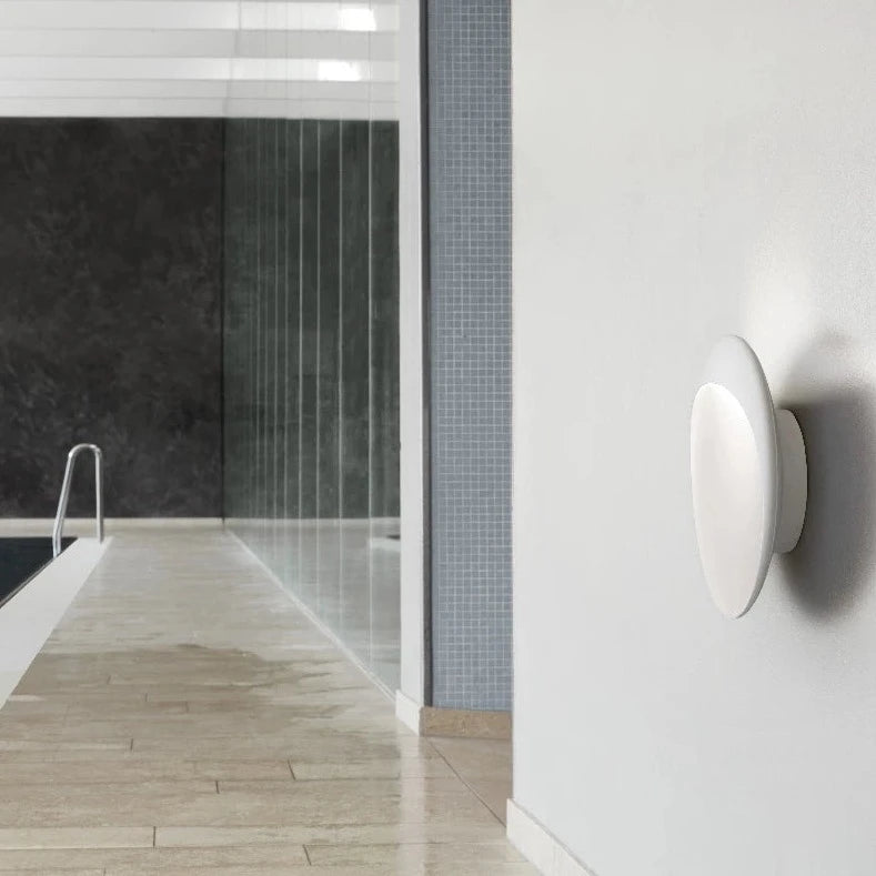 FLINDT Modern Wall Lamp - Sleek LED Sconce Light Fixture for Bedroom, Living Room & Hallway - Energy Efficient Indoor Lighting for Home Decor