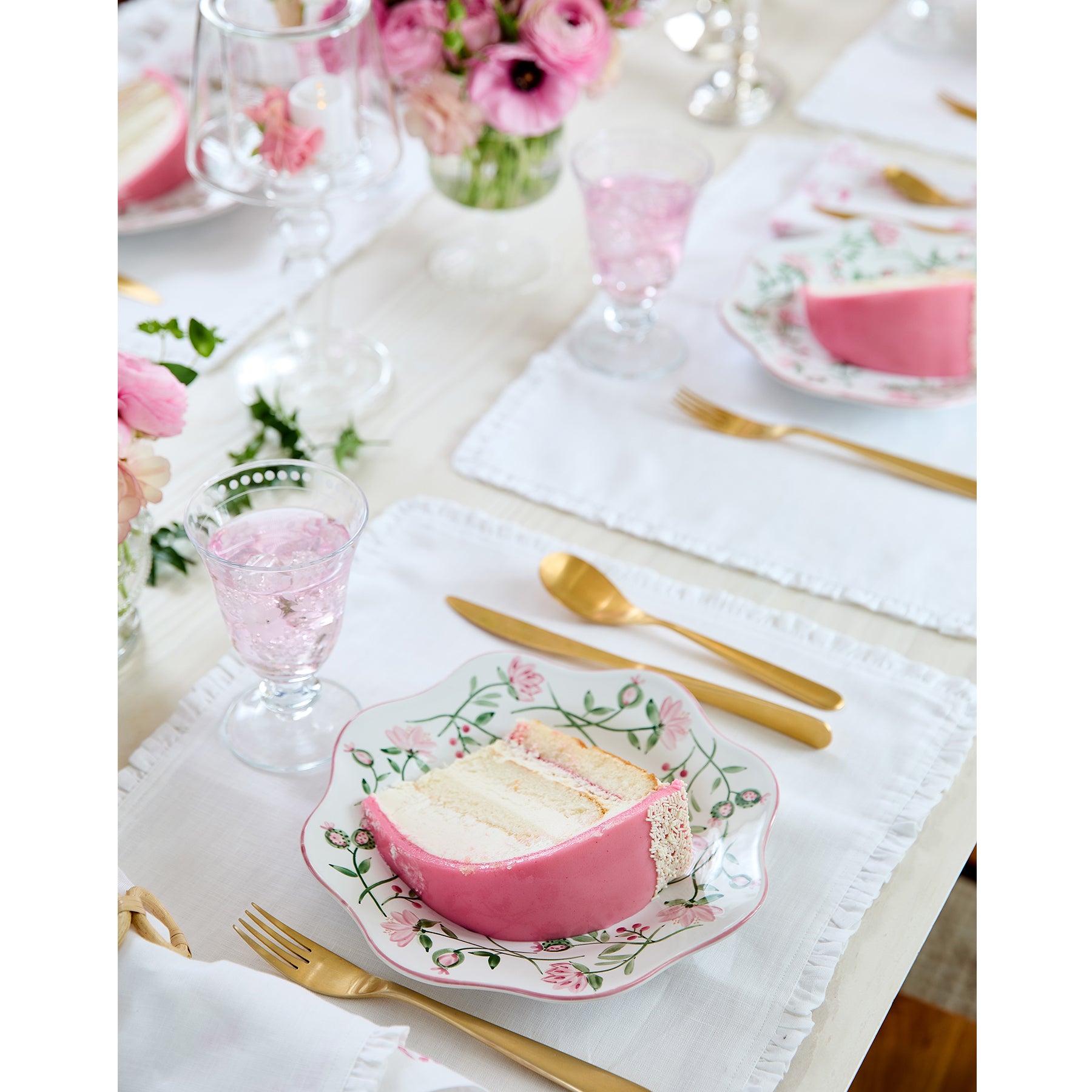 Juliette Ruffle Placemats Set of 4 - Elegant Table Decor for Dining Room, Kitchen, and Party Settings