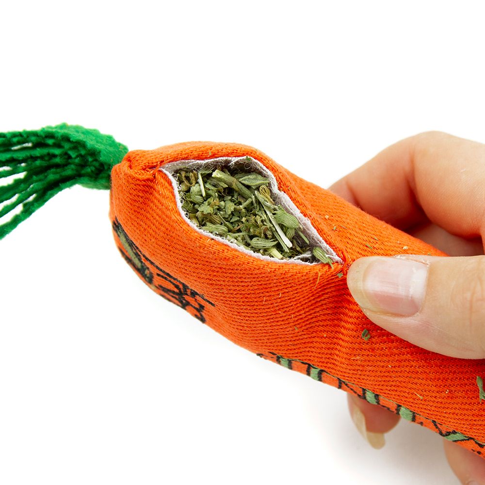 Organic Carrot Catnip Toy for Cats - Natural & Safe Kitten Chew Toy - Fun Interactive Play for Indoor & Outdoor Cats - Perfect for Playtime, Training & Stress Relief