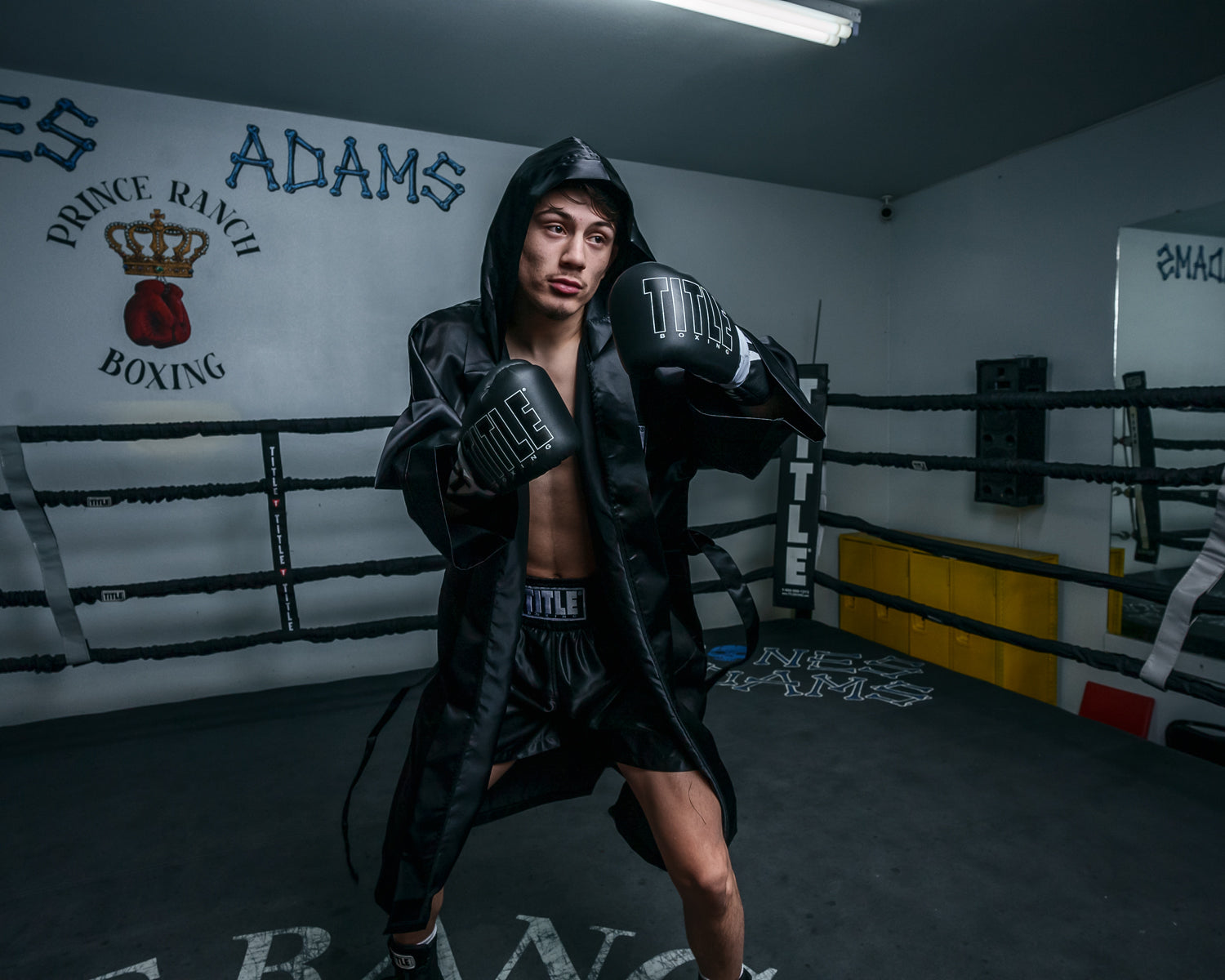 TITLE Boxing Pro Fingertip Training Robe 2.0 - Premium Boxing & MMA Sparring Gear for Fighters & Athletes - Perfect for Gym Workouts, Martial Arts Training & Competition