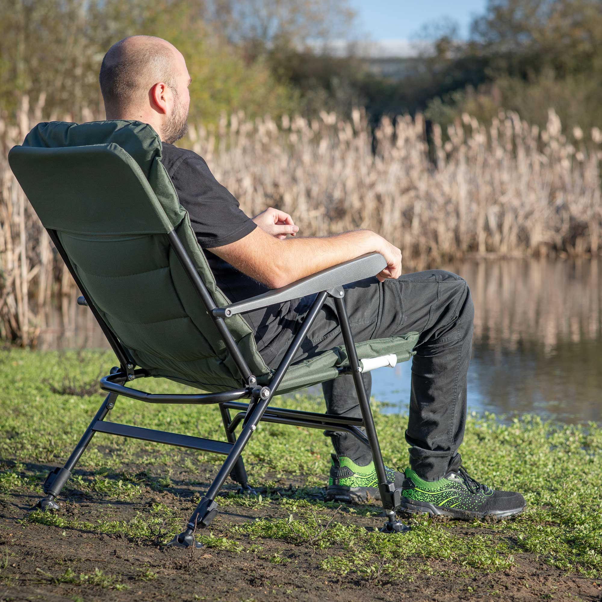 2 Man Fishing Bivvy Tent - Lightweight Waterproof Shelter with UV Protection, Includes Camping Chair & Adjustable Bedchair DL143 - Perfect for Camping, Fishing Trips and Outdoor Adventures