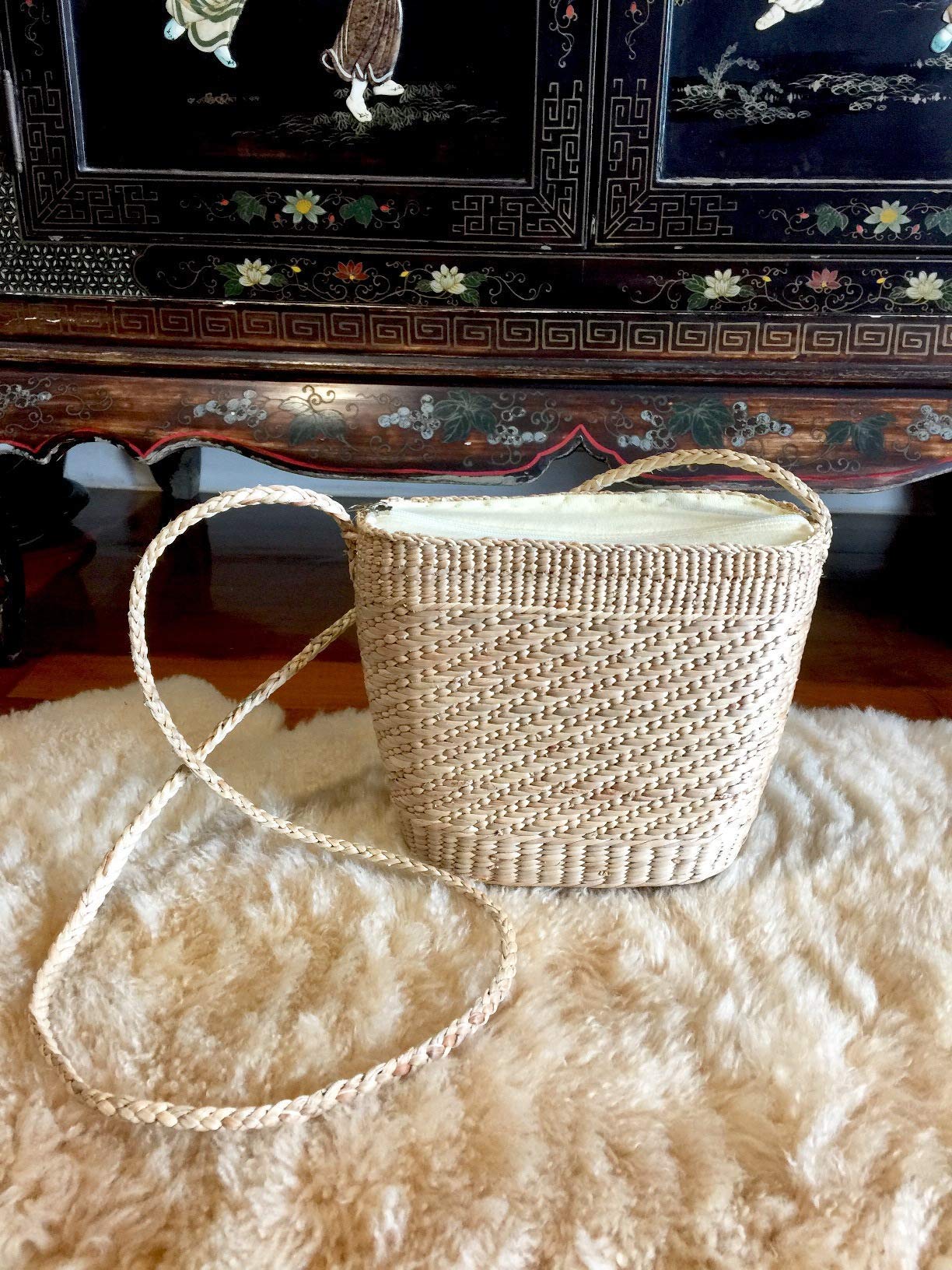Handwoven Straw Crossbody Bag - Eco-Friendly Beach Tote & Shoulder Purse for Women | Summer Fashion Accessory for Travel, Shopping & Outdoor Activities