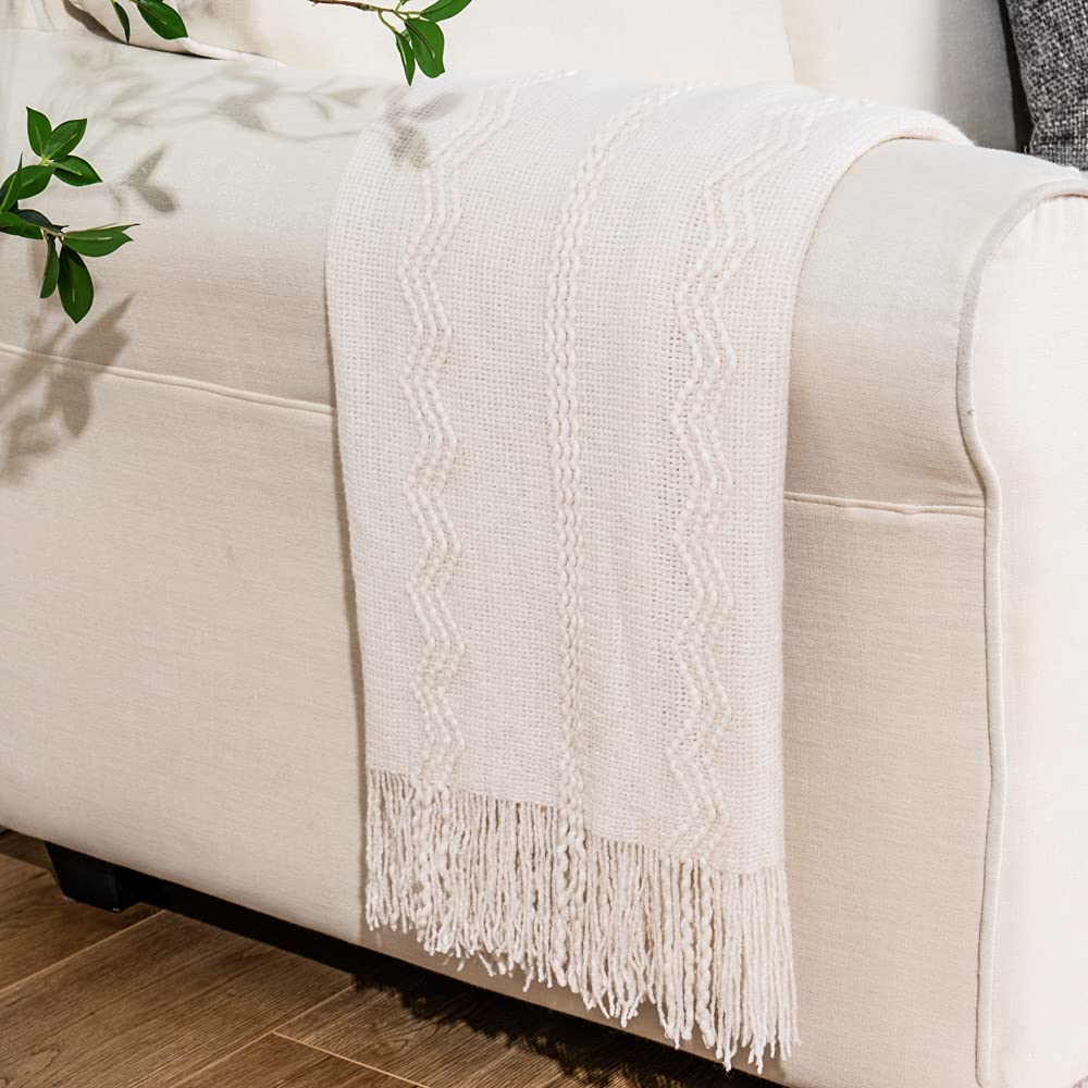 BATTILO HOME Cream Boho Throw Blanket 50