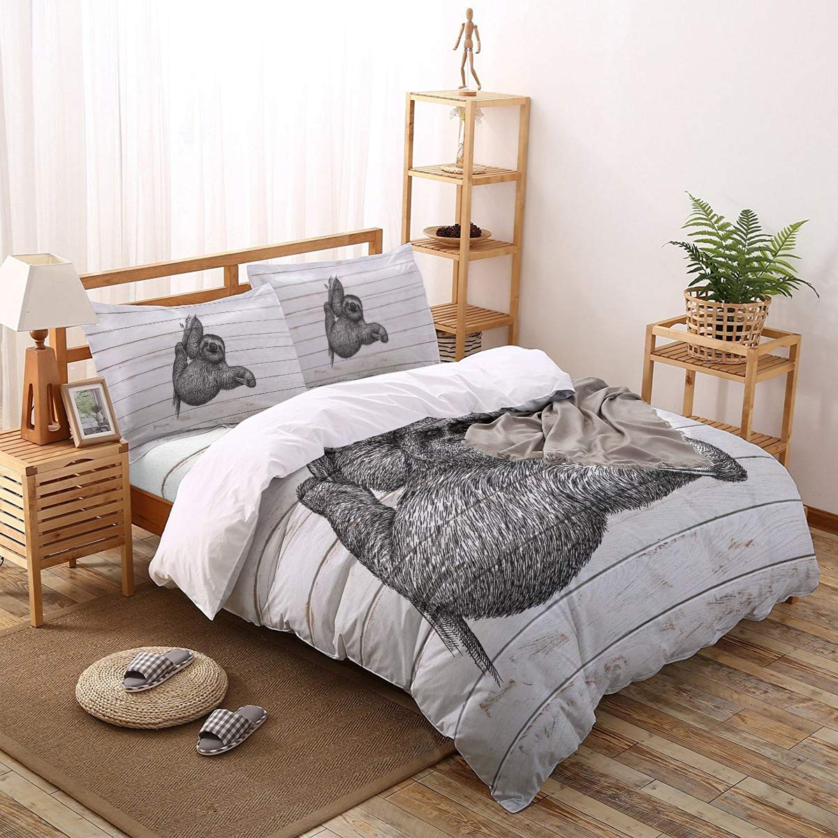 Premium 4-Piece Sloth Print Duvet Cover Set - Soft Luxury Bedding with Vintage Wood Grain & Cute Animal Design (1 Duvet Cover, 1 Flat Sheet, 2 Pillowcases) King Size - Perfect for Kids' Rooms, Guest Bedrooms & Cozy Home Decor