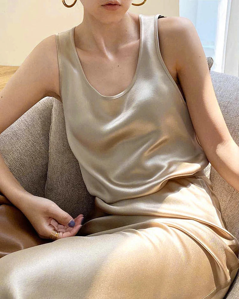 Luxury Women's Silk Two Piece Set - Elegant Silk Pajama Set for Women - Soft & Comfortable Sleepwear for Lounge & Bedtime - Perfect for Relaxing at Home, Spa Days & Gift Giving