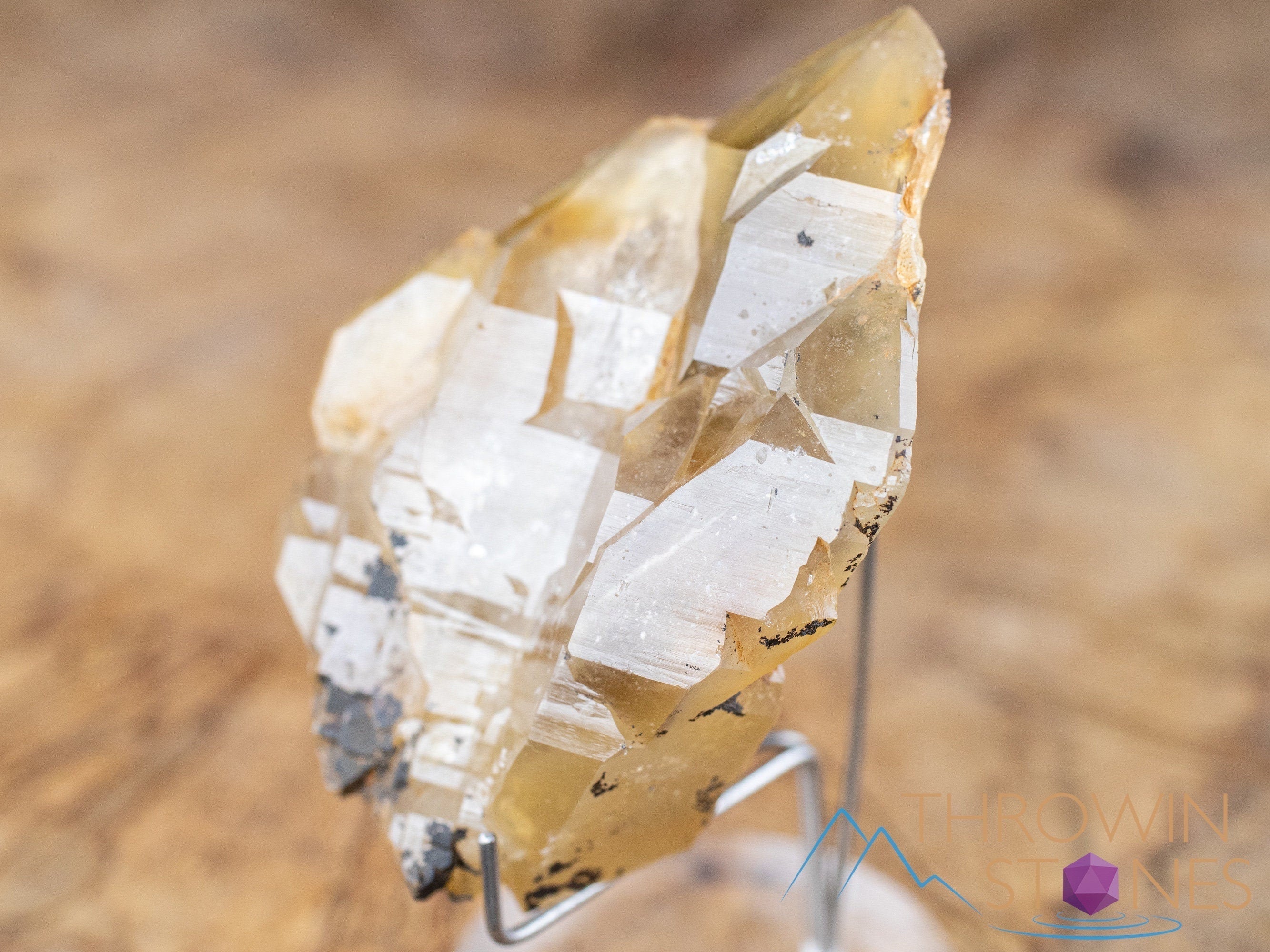 Natural Raw Quartz Crystal with Orange Rutile Inclusions - Healing Stone for Home Decor, Housewarming Gift & Spiritual Energy - Perfect for Meditation, Feng Shui & Positive Vibes