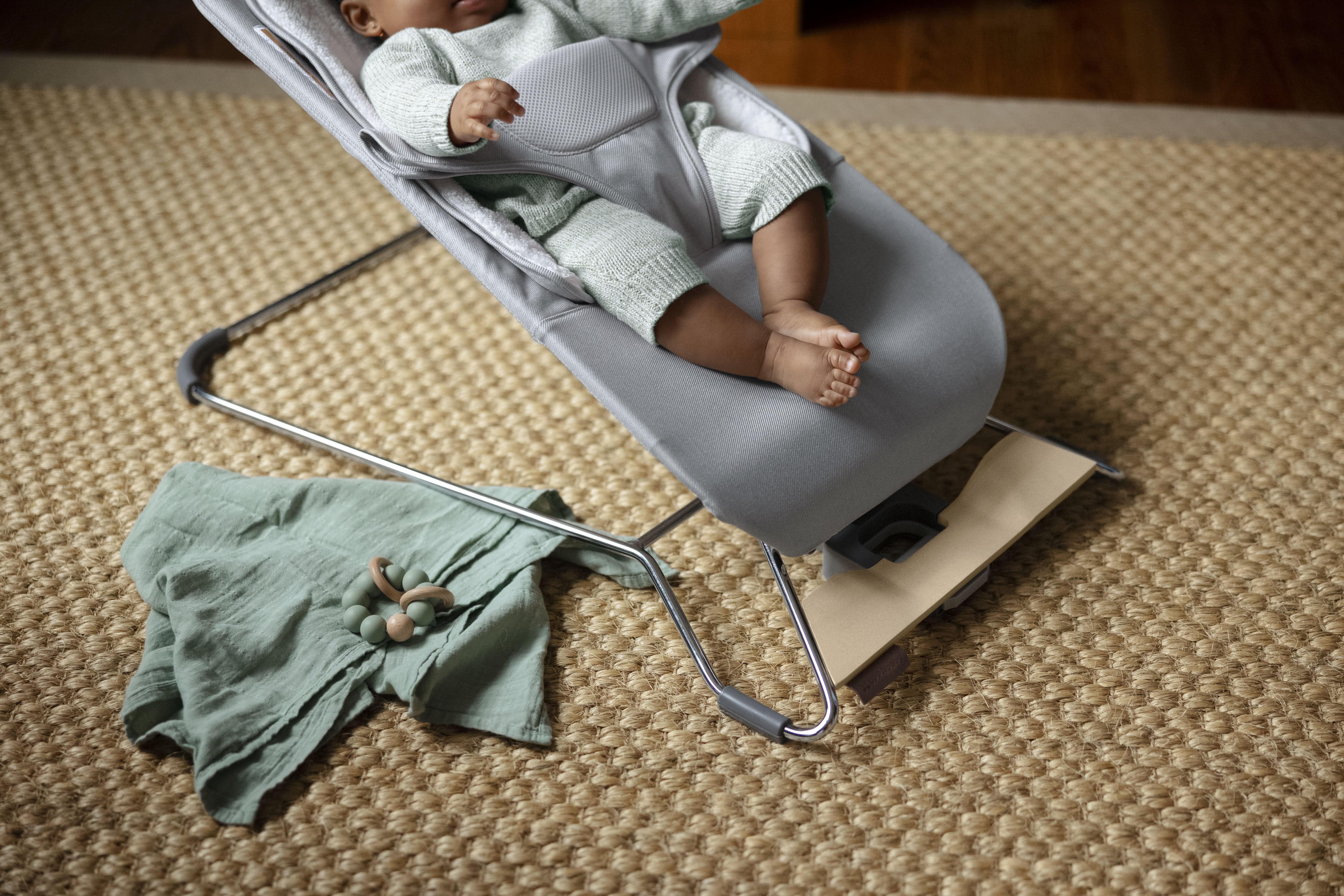 Uppababy Mira 2-in-1 Baby Bouncer and Seat - Convertible Infant Rocker & Lounger for Newborns to Toddlers - Perfect for Nursery, Living Room & Travel