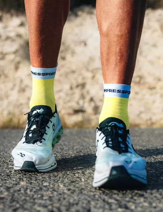 Compressport Unisex Pro Racing Socks v4.0 - High Performance Running Socks for Men & Women - Breathable, Cushioned & Supportive - Neon Yellow/White - Ideal for Marathon, Trail Running & Triathlon Training