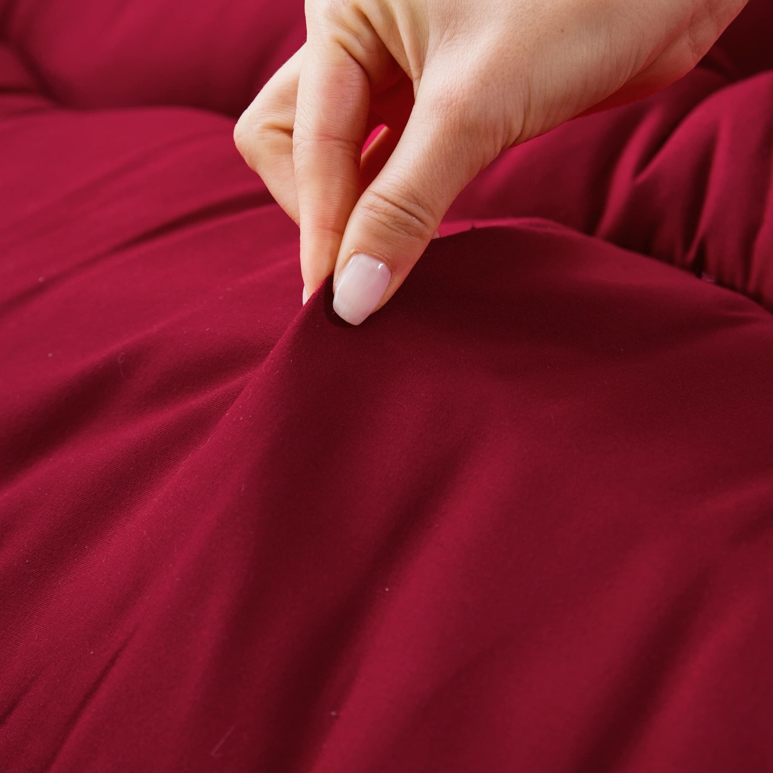 Japanese Floor Mattress Futon - Thick Tatami Mat Sleeping Pad, Roll Up & Foldable Lounger Bed for Guest Room - Burgundy King Size - Perfect for Small Spaces, Camping & Extra Sleeping Solutions