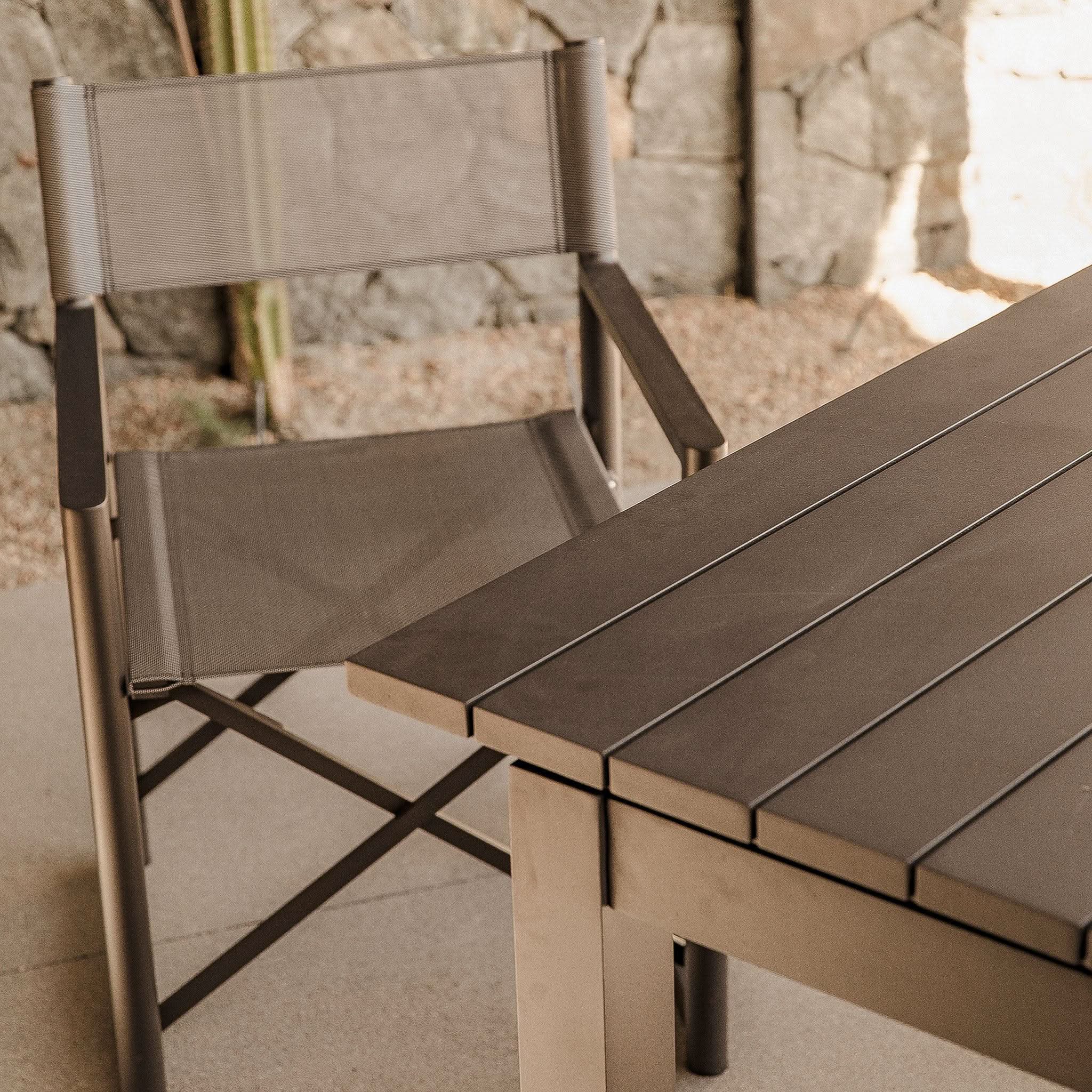 Pacific Aluminum Extension Dining Table - Expandable for 6 to 10 People, Modern Outdoor/Indoor Use - Perfect for Patio, Garden, or Large Family Gatherings