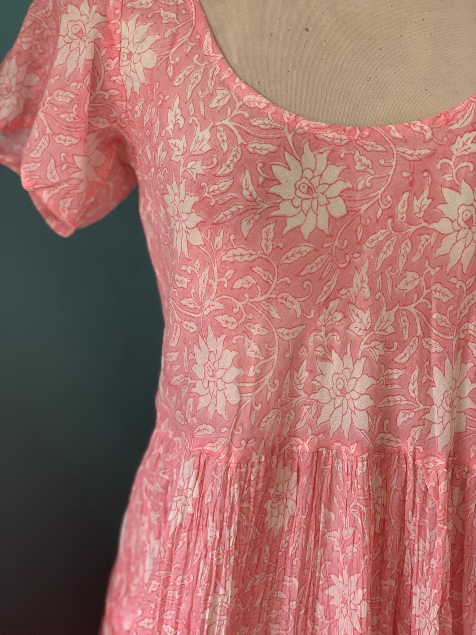 Santa Fe Dress - Gorgeous Pink & White Block Print Floral Maxi Dress for Women | Perfect for Summer Vacations, Beach Getaways & Boho Chic Outfits