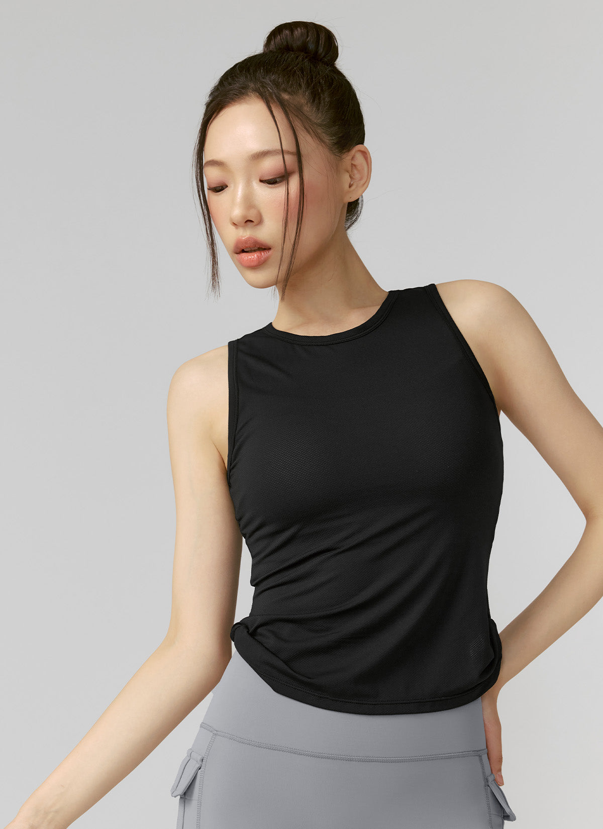 Breathable Air Mesh Side Twist Sleeveless Top for Women - Perfect for Yoga, Running & Summer Workouts