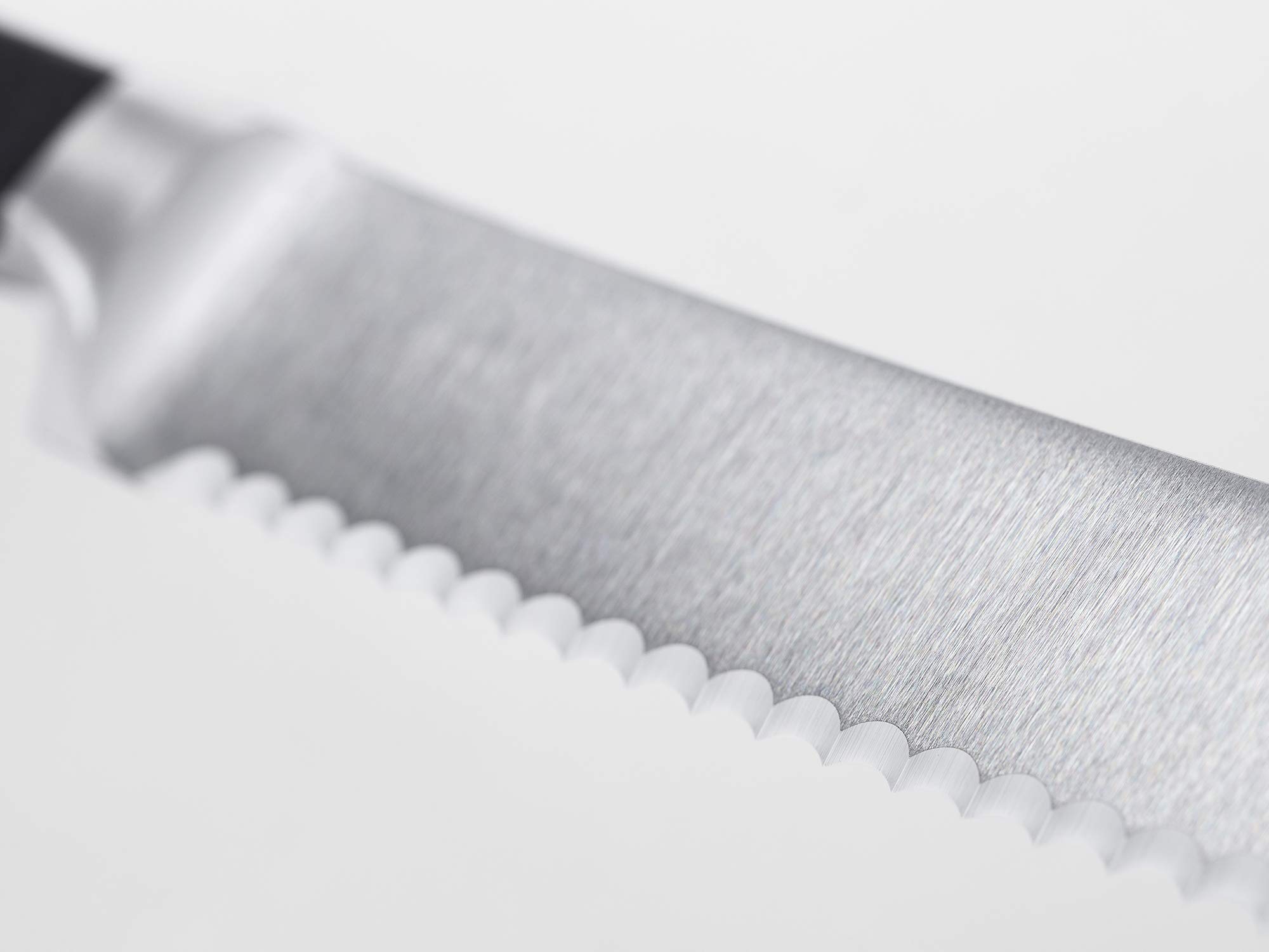 WÜSTHOF Classic Bread Knife - 10-Inch High Carbon Stainless Steel Blade for Effortless Slicing - Perfect for Artisan Bread, Baguettes, and Crusty Loaves - Ideal for Home Bakers and Professional Kitchens