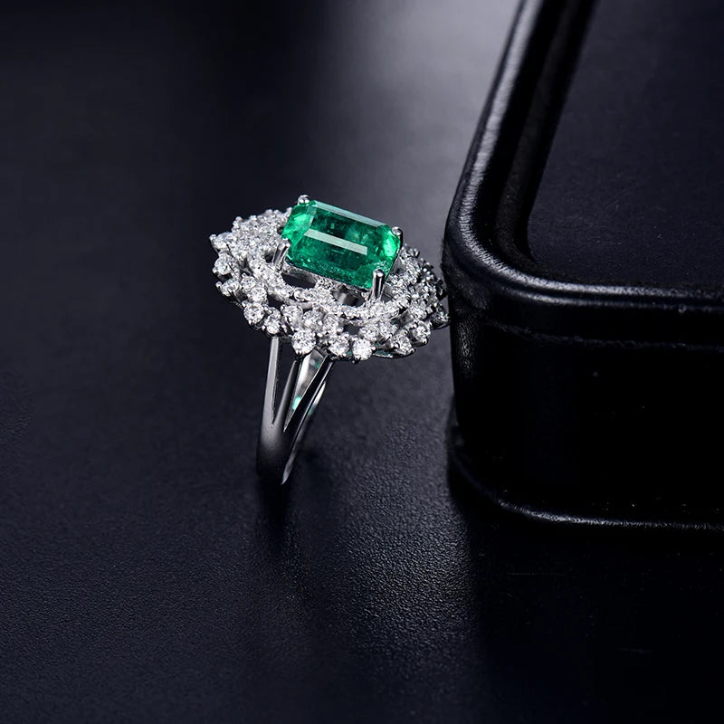 18K White Gold Emerald & Diamond Ring for Women - Elegant Luxury Jewelry for Engagement, Wedding & Special Occasions