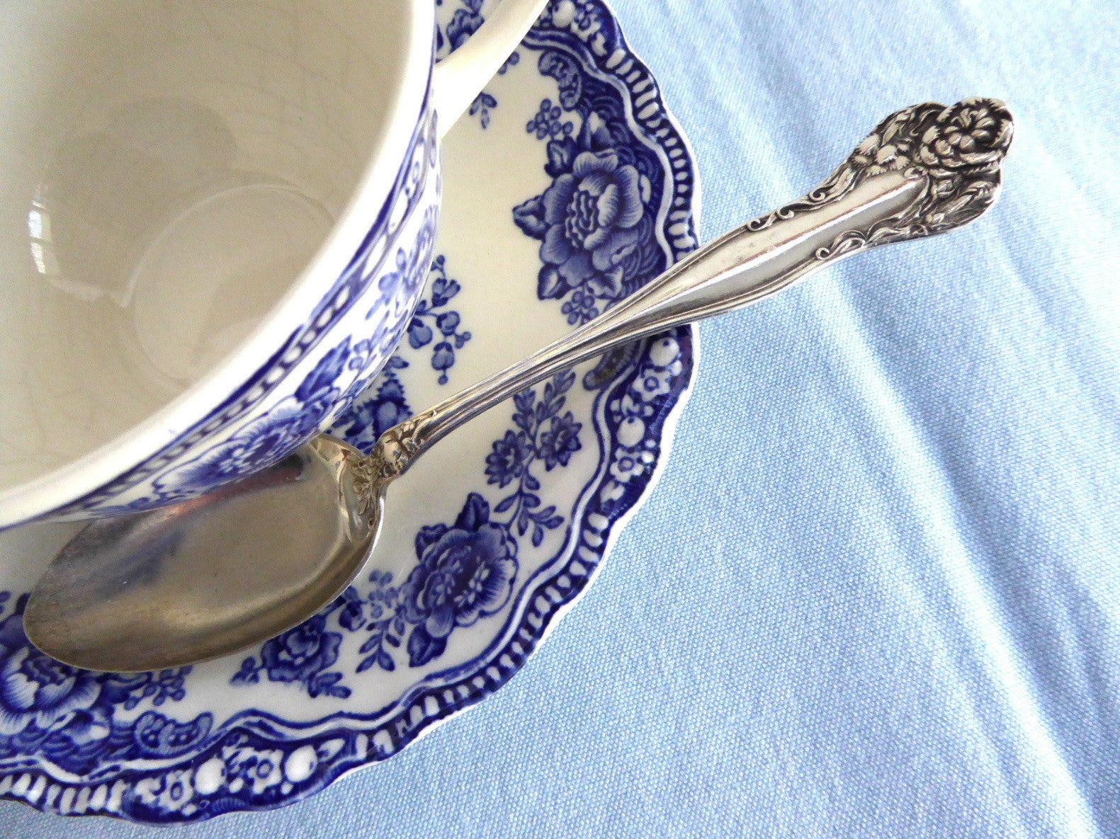 Antique Edwardian Sterling Silver Tea Spoon - Stratford Teaspoon by International Silver (1890-1910s) - Perfect for Vintage Tea Parties, Collectors & Historical Reenactments