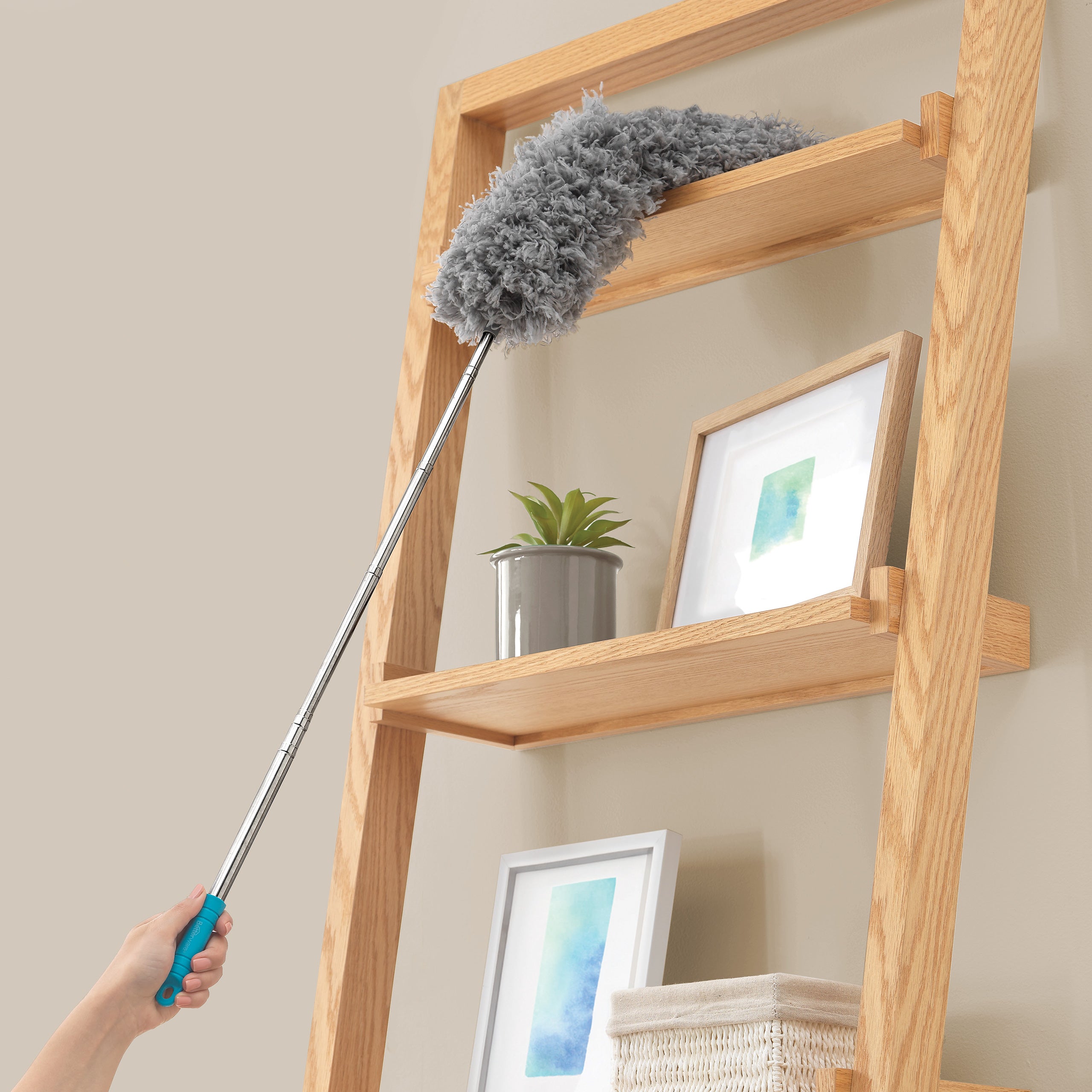 Extendable Duster with Long Handle - Lightweight & Adjustable Feather Duster for High Ceiling, Ceiling Fan, Cobwebs - Perfect for Home, Office, and Hard-to-Reach Areas Cleaning