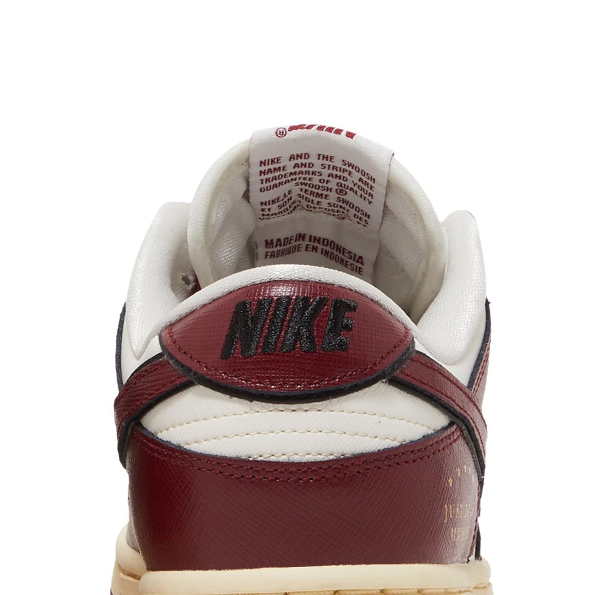 Nike Dunk Low SE 'Just Do It Sail Team Red' Women's Sneakers (2023) - Stylish Casual Shoes for Women, Perfect for Everyday Wear, Street Fashion & Gym Workouts